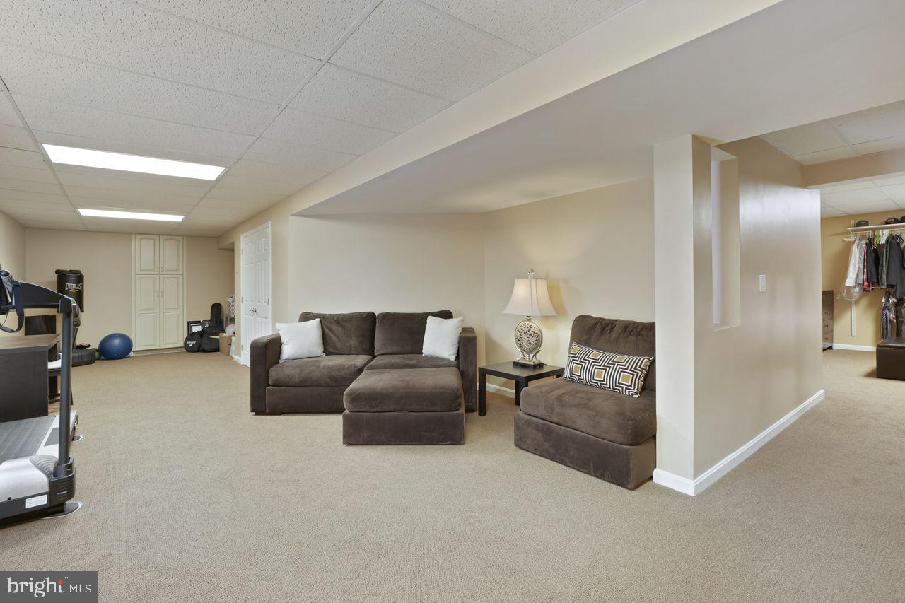 CHAPMAN FARM - Residential