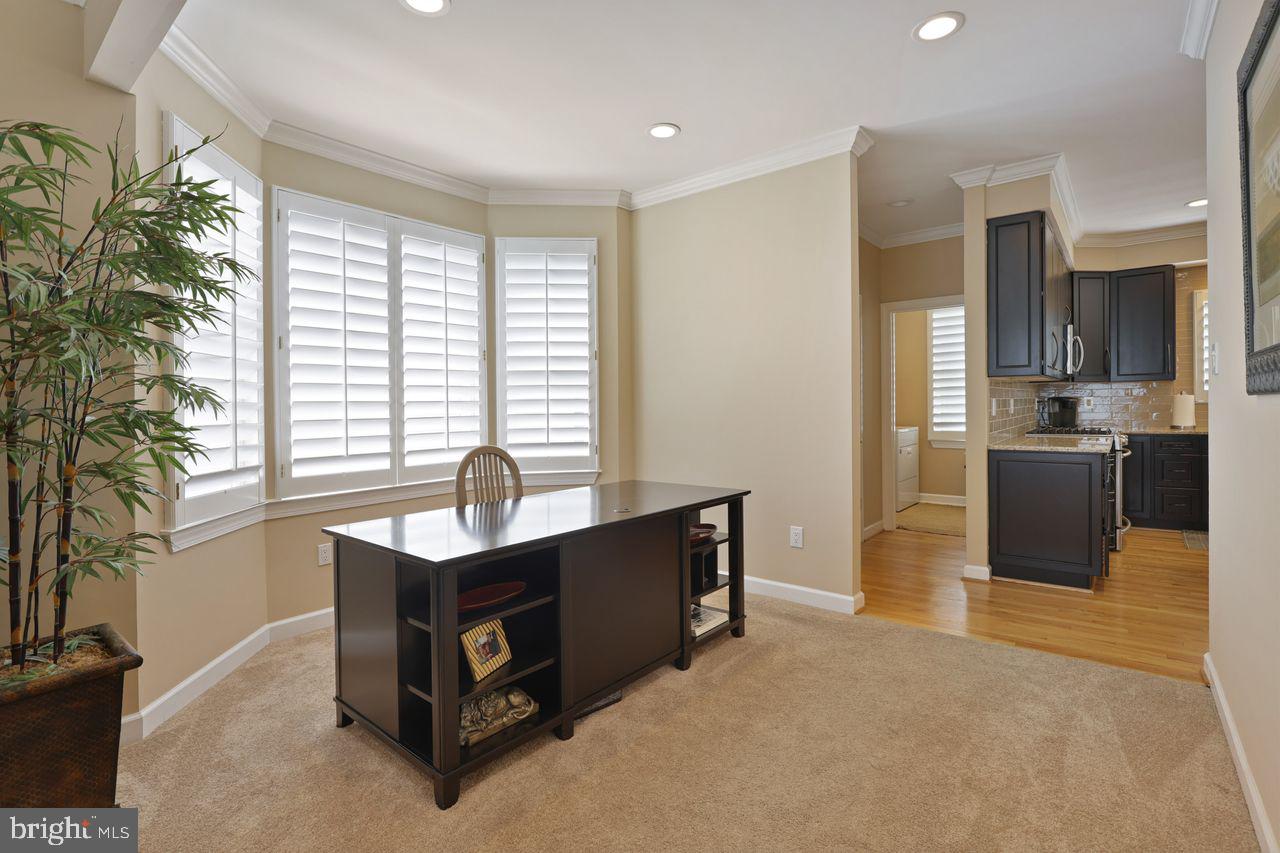 CHAPMAN FARM - Residential