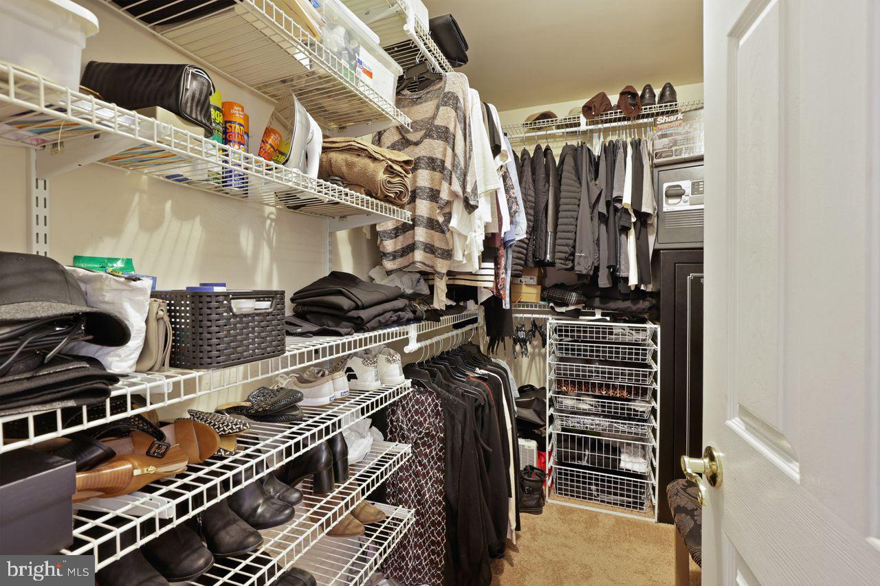 CHAPMAN FARM - Residential