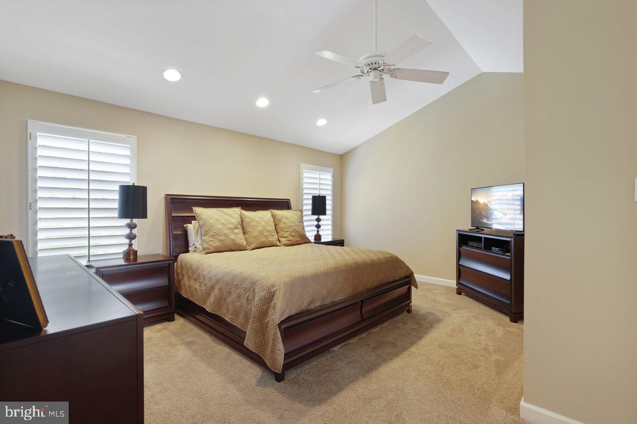 CHAPMAN FARM - Residential