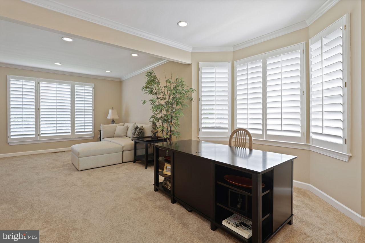 CHAPMAN FARM - Residential