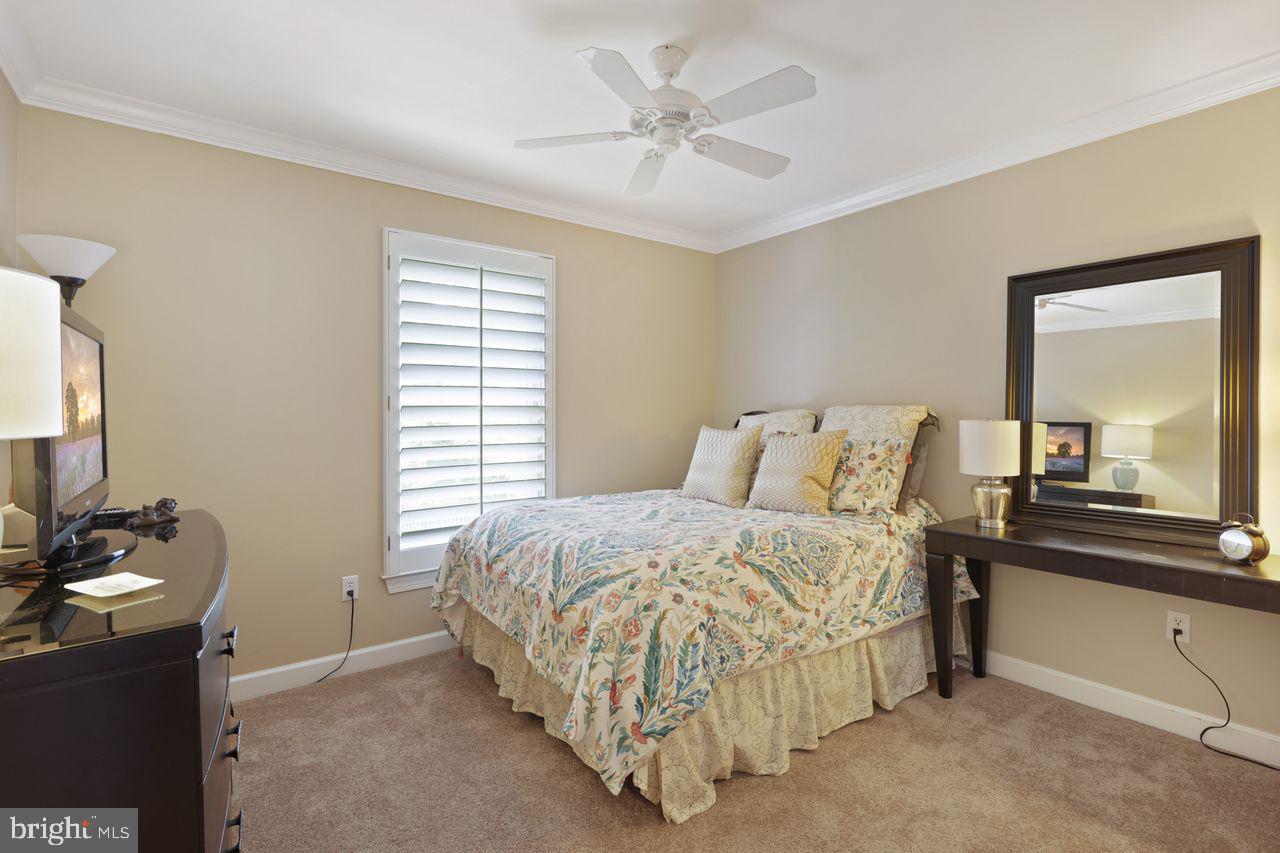 CHAPMAN FARM - Residential