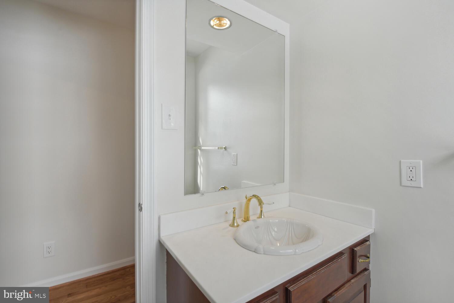 SMITHFIELD - Residential