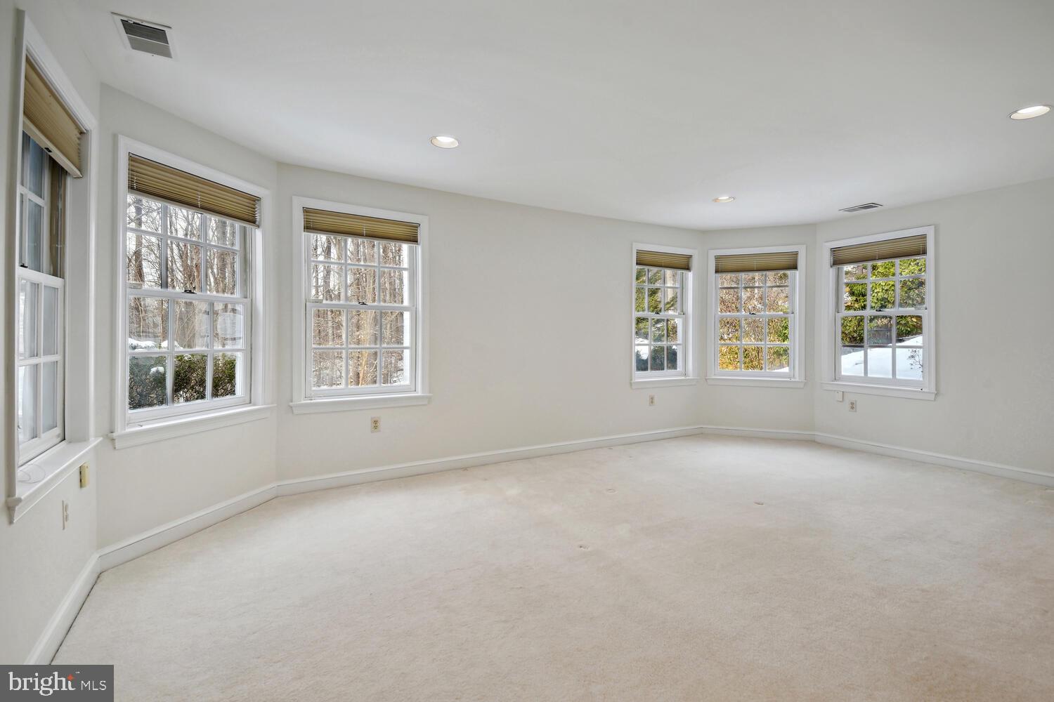 SMITHFIELD - Residential