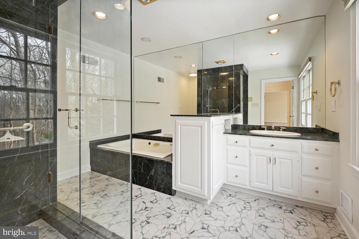 SMITHFIELD - Residential