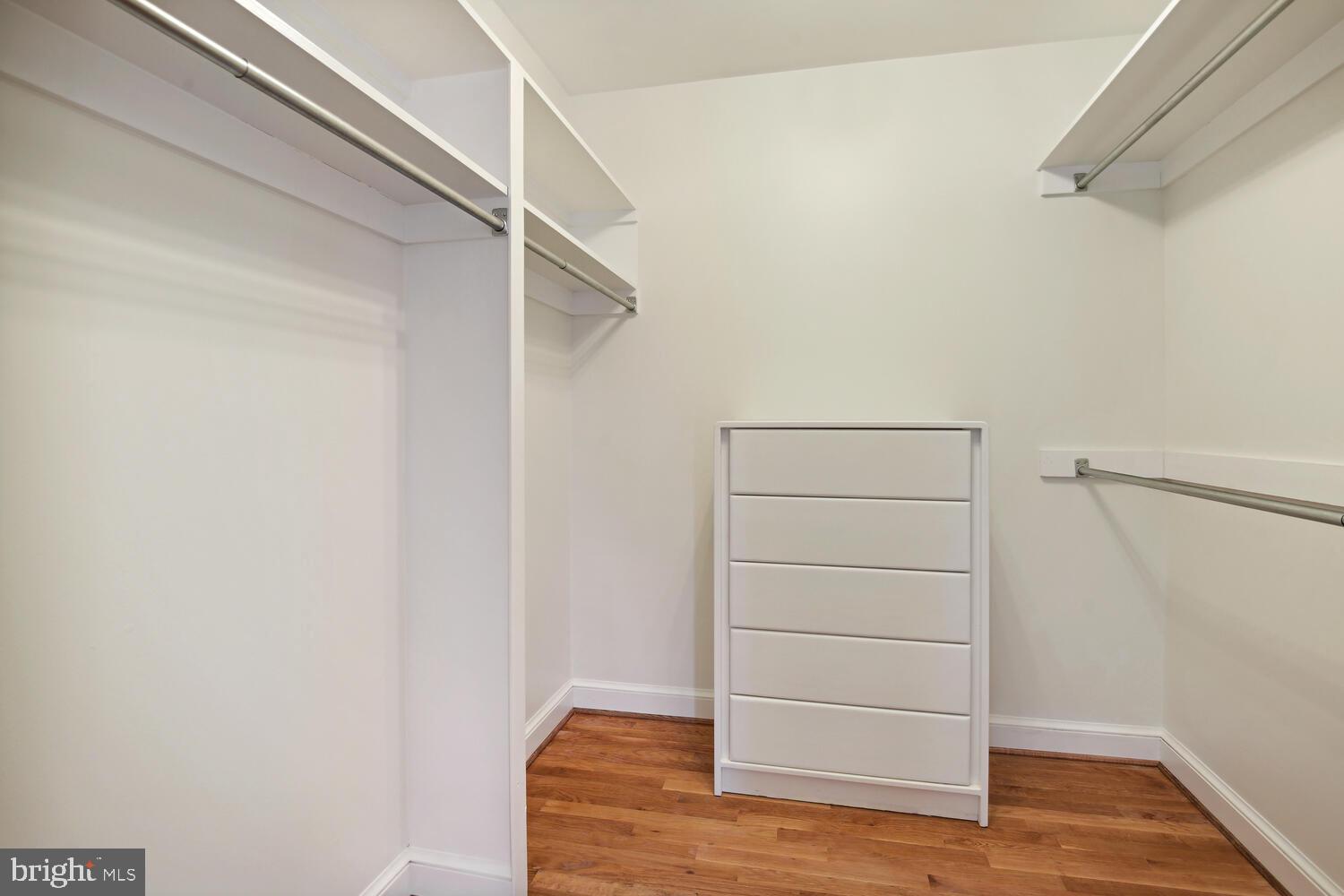 SMITHFIELD - Residential