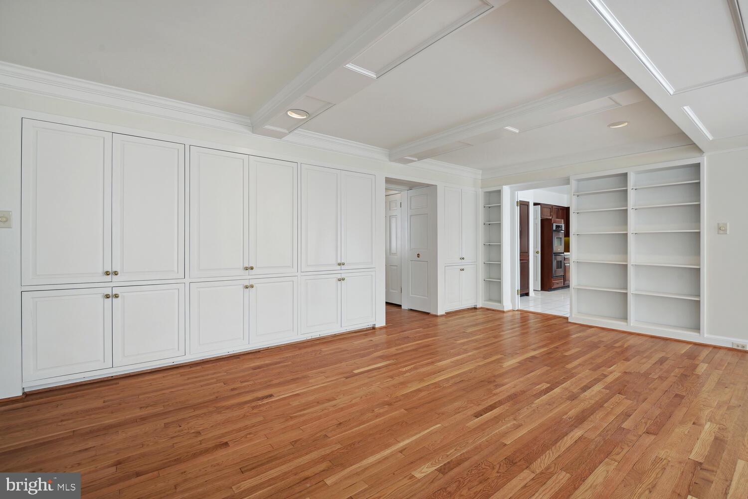 SMITHFIELD - Residential