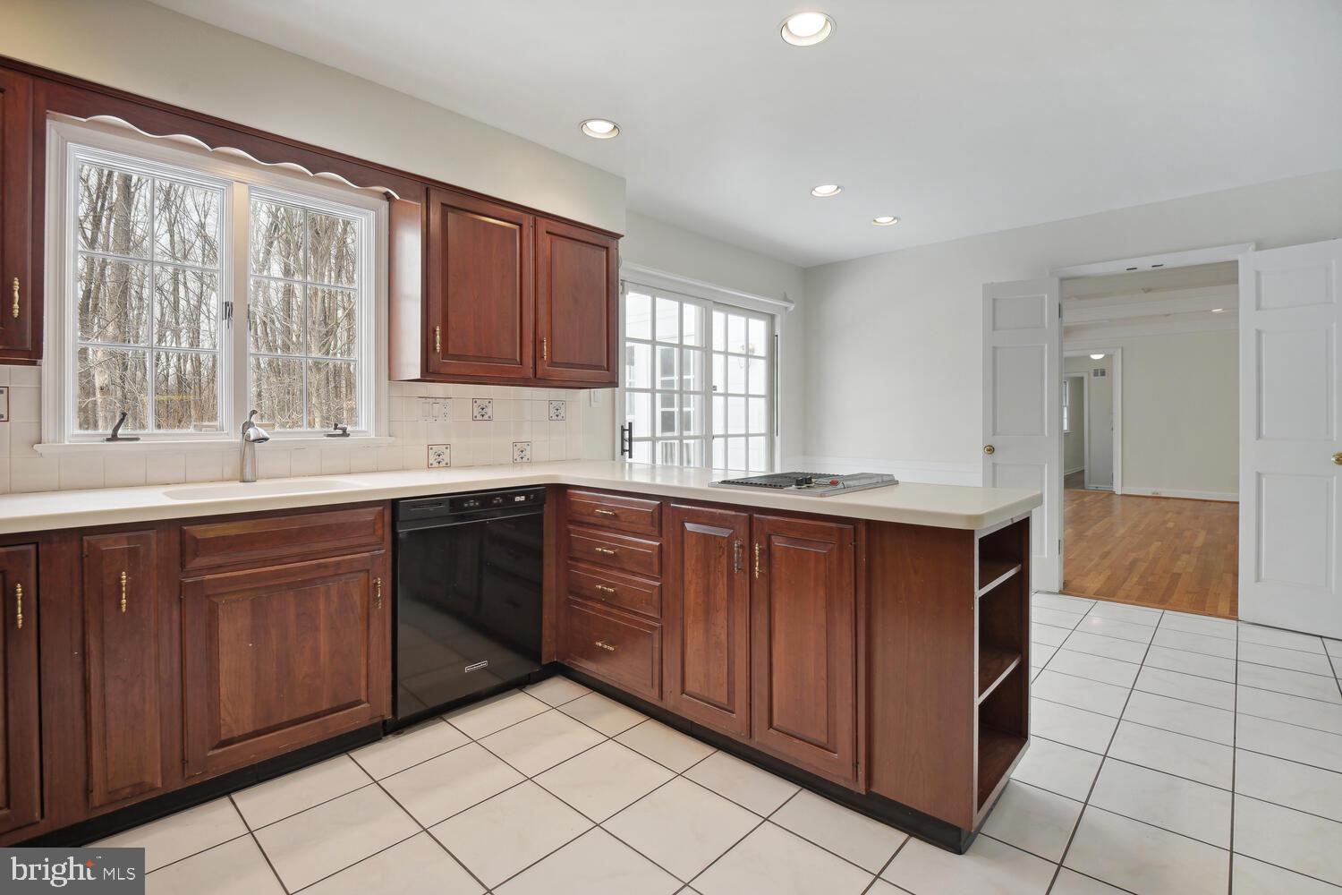 SMITHFIELD - Residential