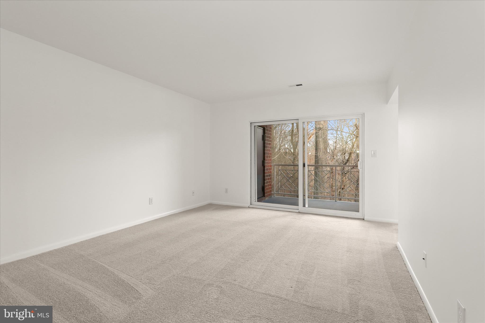 STAPLETON COURT GARDEN - Residential