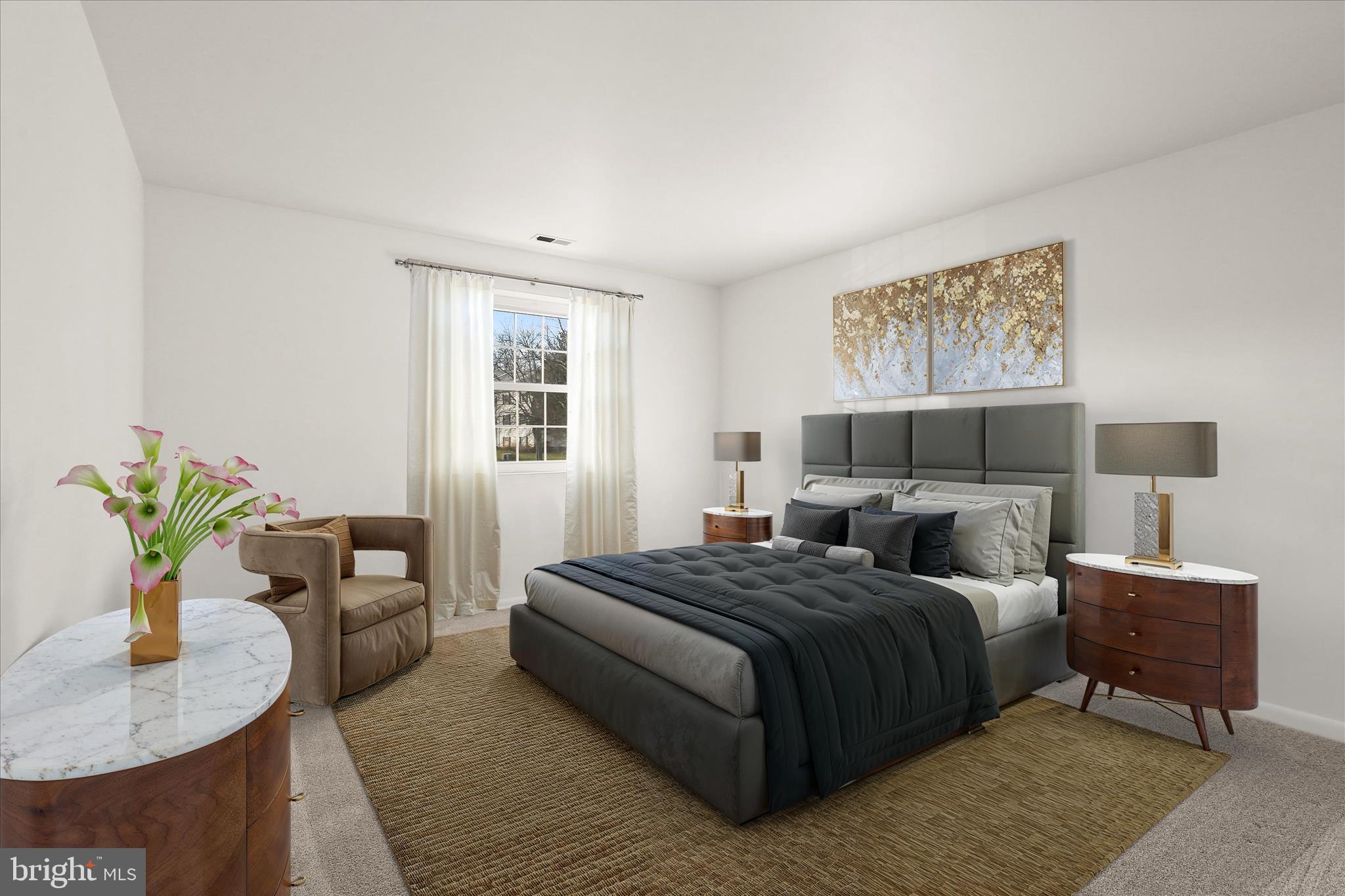 STAPLETON COURT GARDEN - Residential