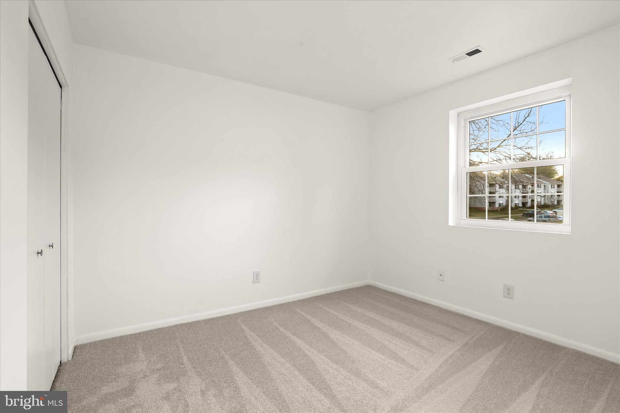 STAPLETON COURT GARDEN - Residential