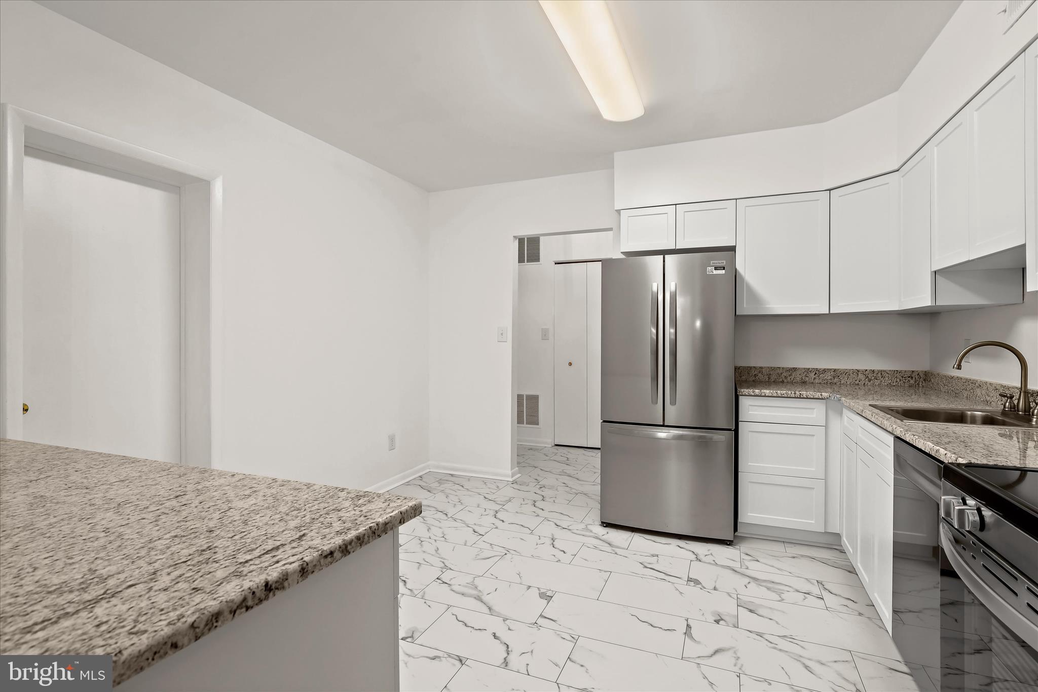 STAPLETON COURT GARDEN - Residential