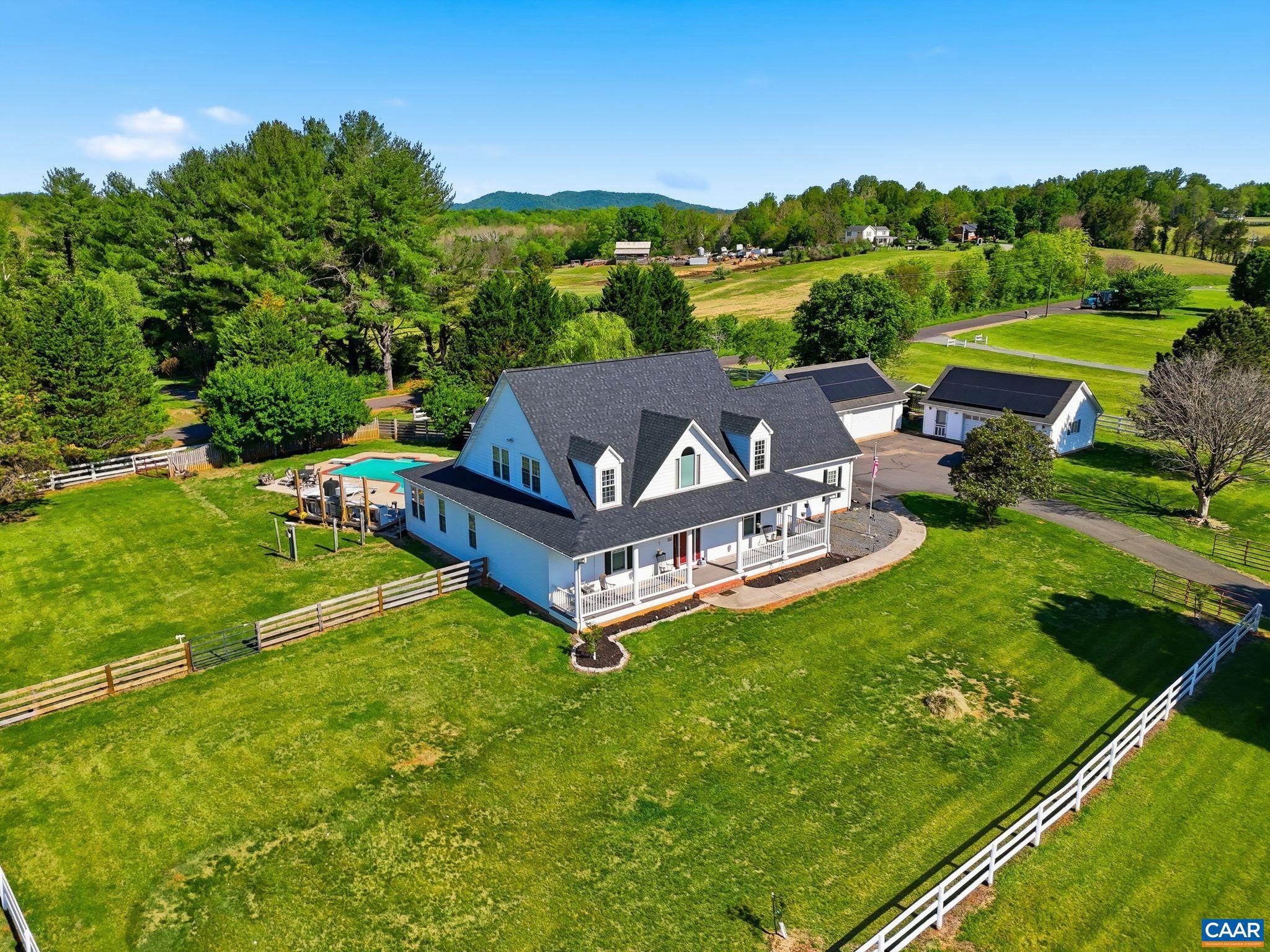 7793 WHITE OAK RD