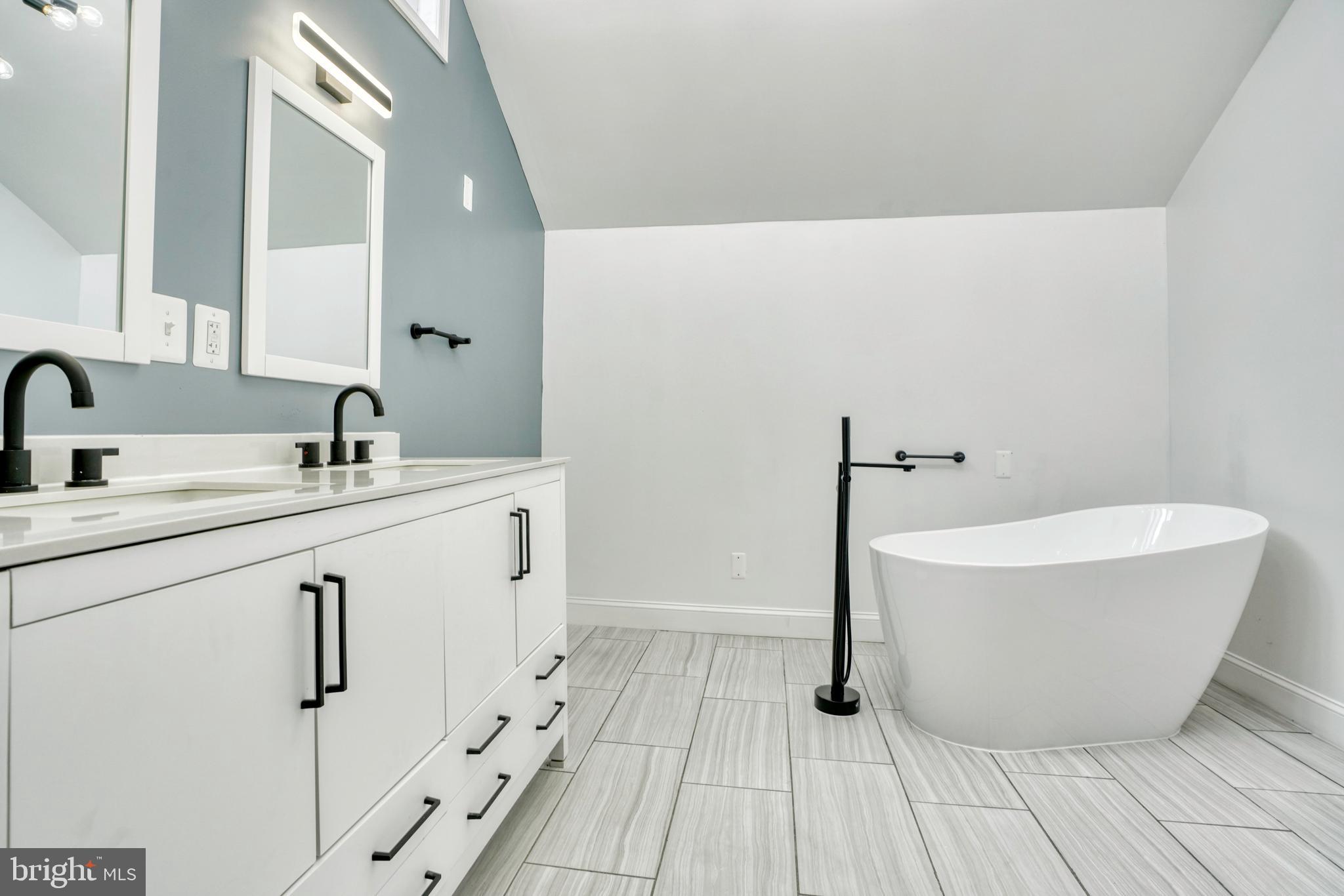 MURRAY POINT - Residential