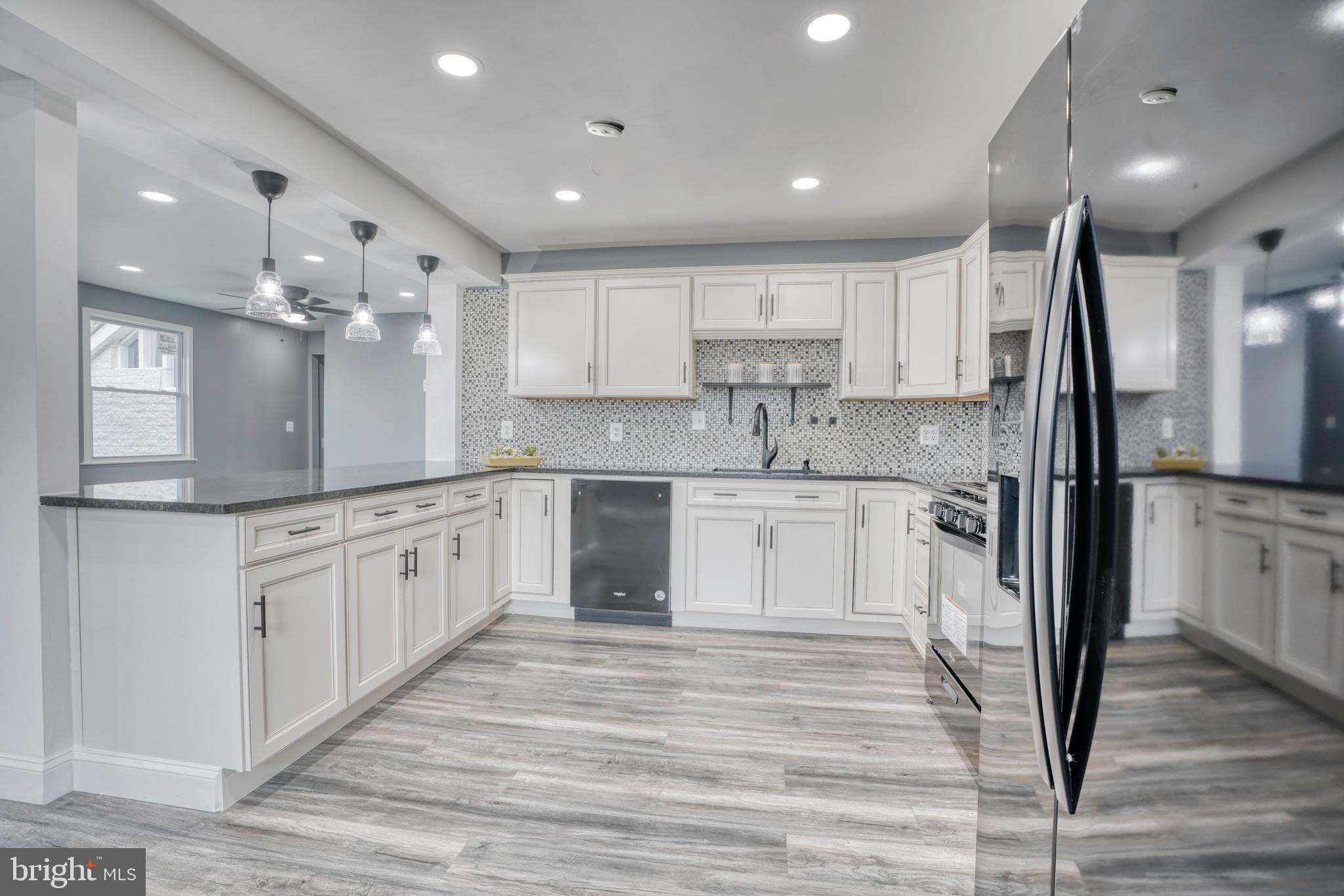 MURRAY POINT - Residential