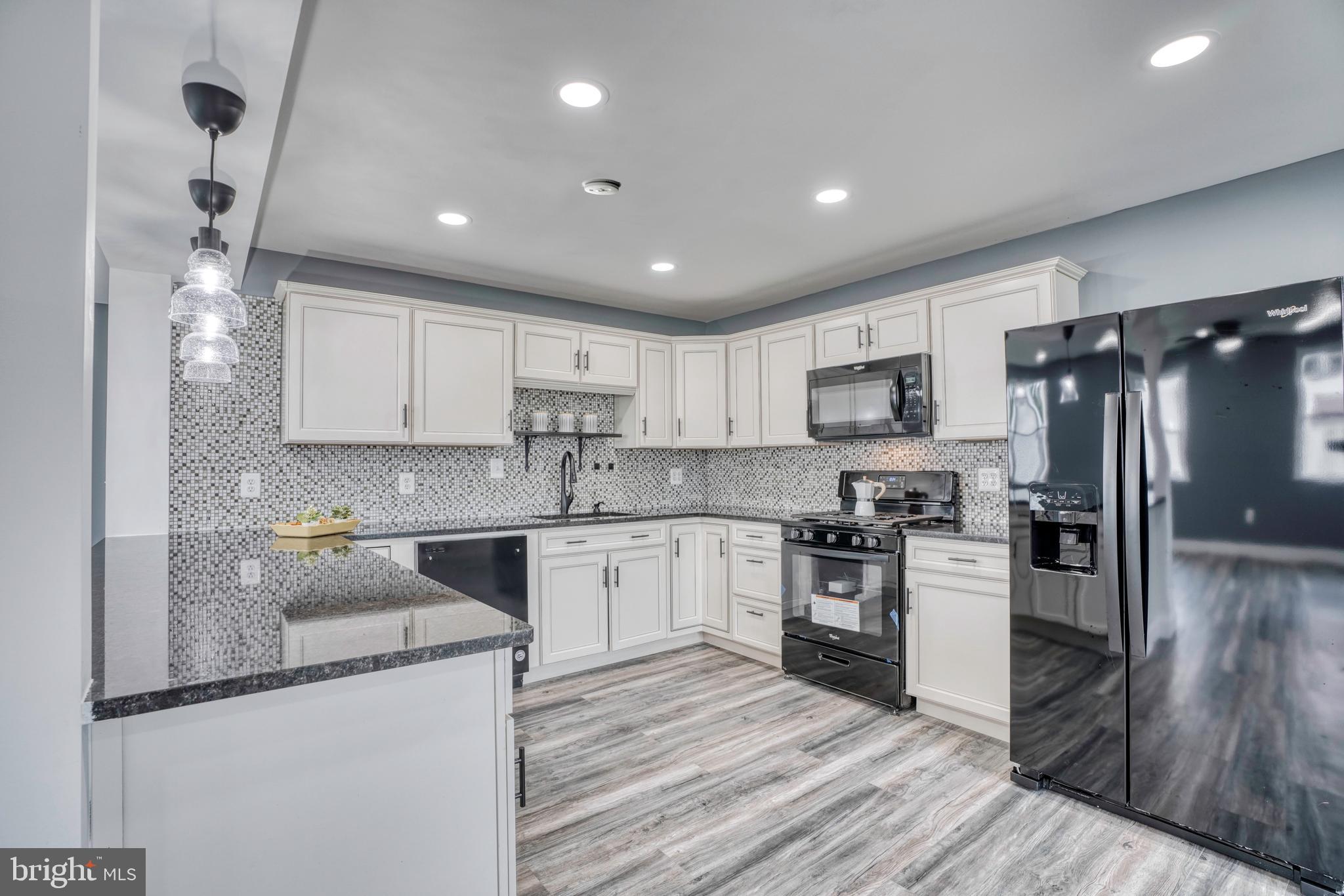 MURRAY POINT - Residential