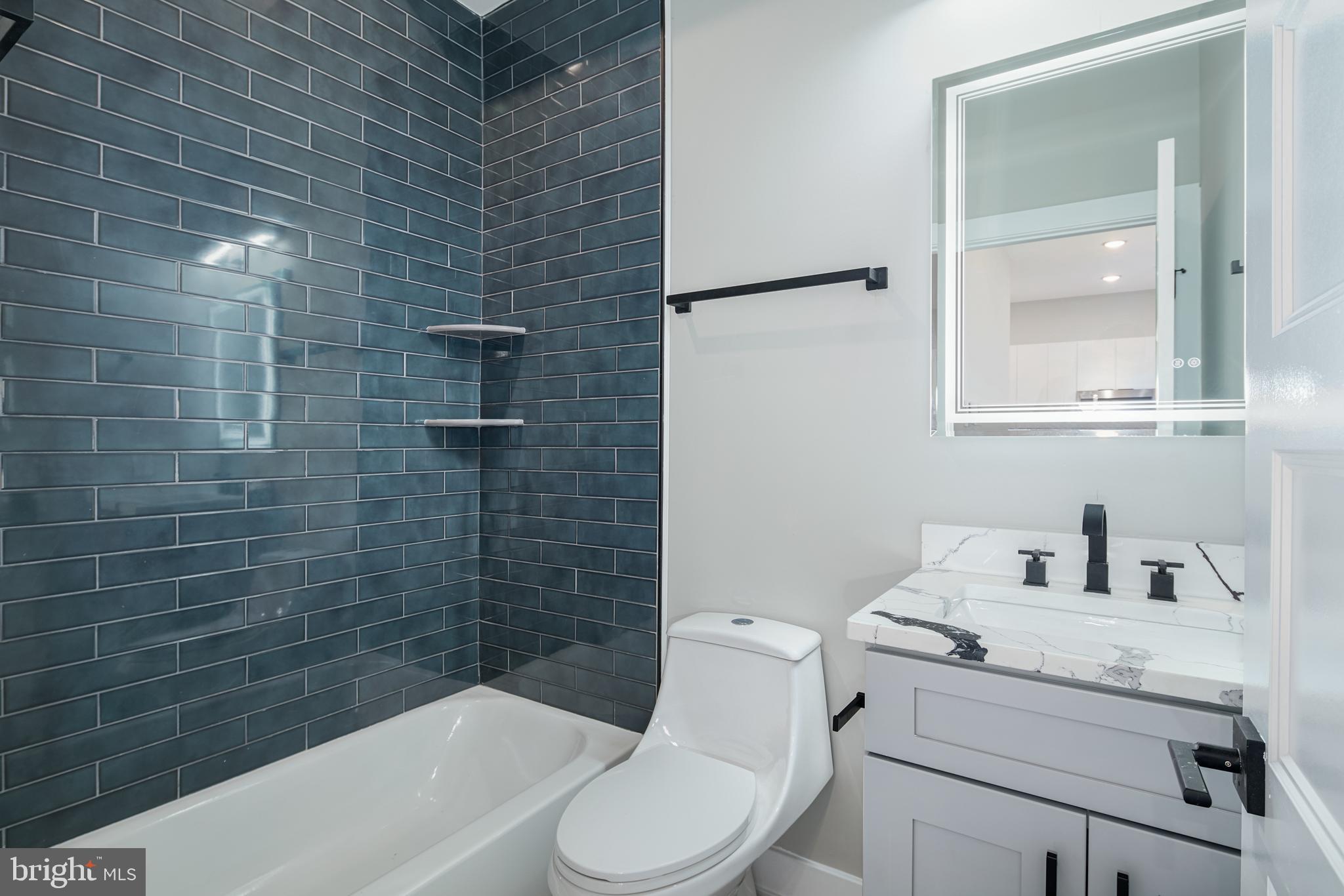 OLDE KENSINGTON - Residential