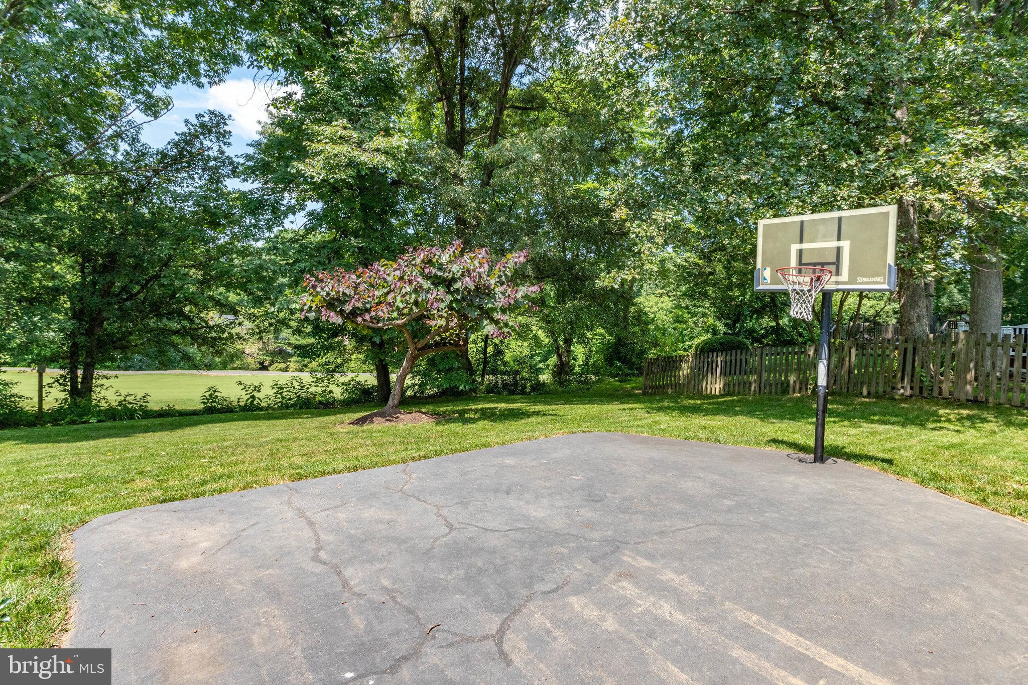 MONTCLAIR - Residential