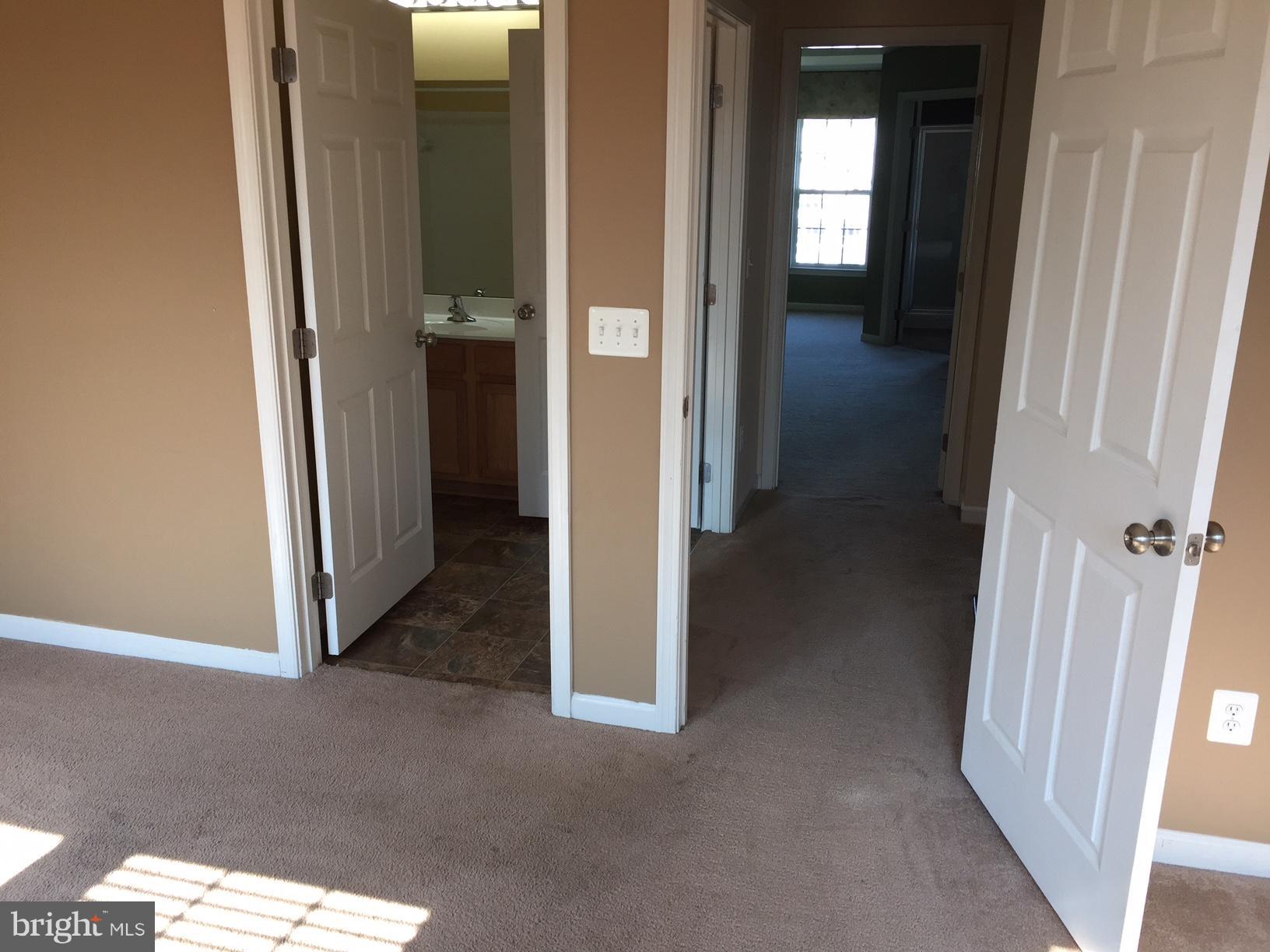 LAKELAND PLACE - Residential