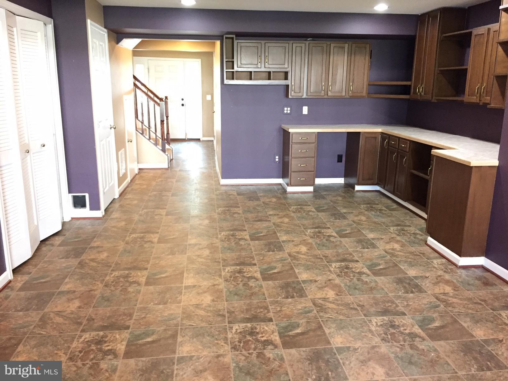 LAKELAND PLACE - Residential