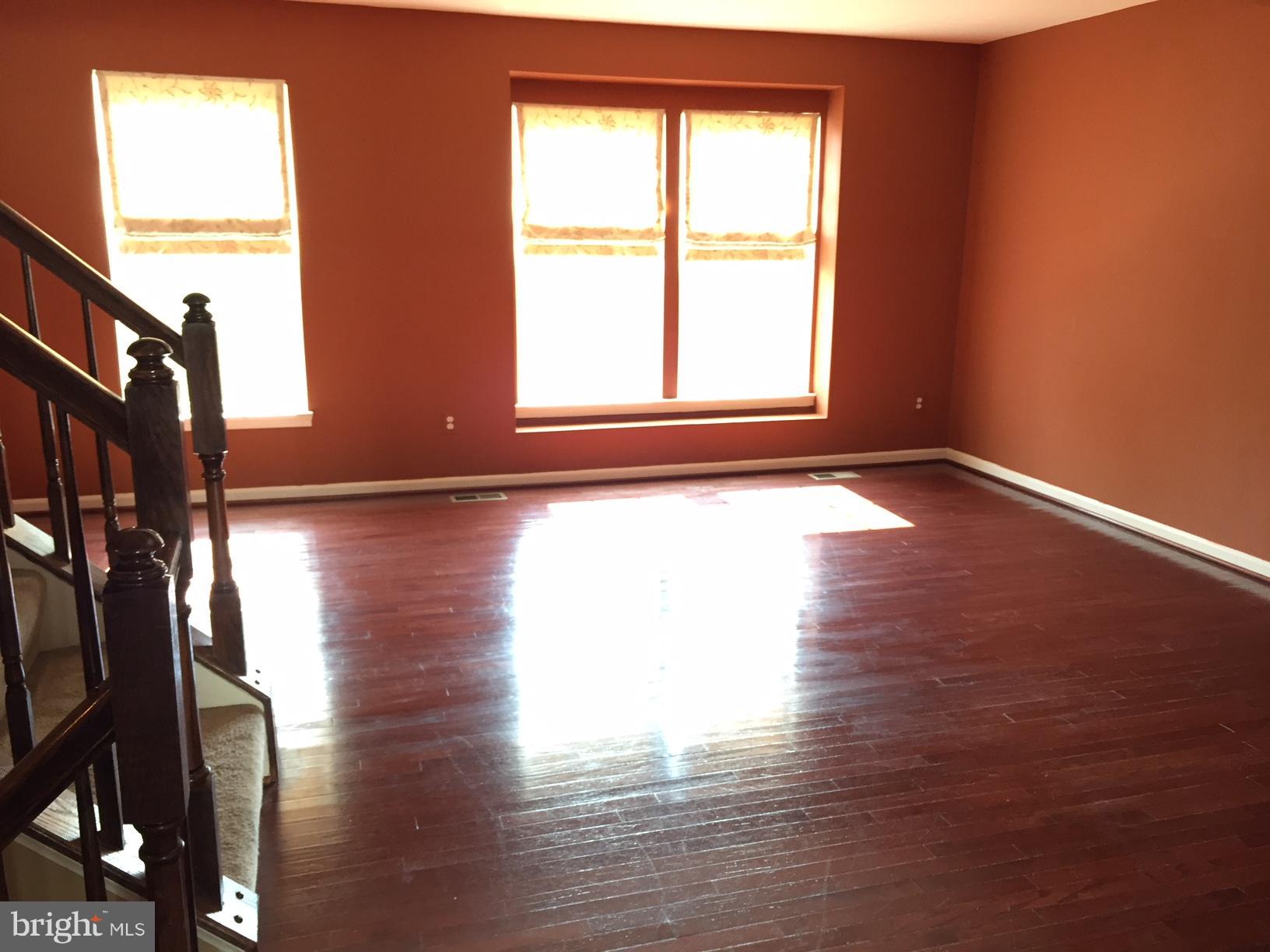 LAKELAND PLACE - Residential