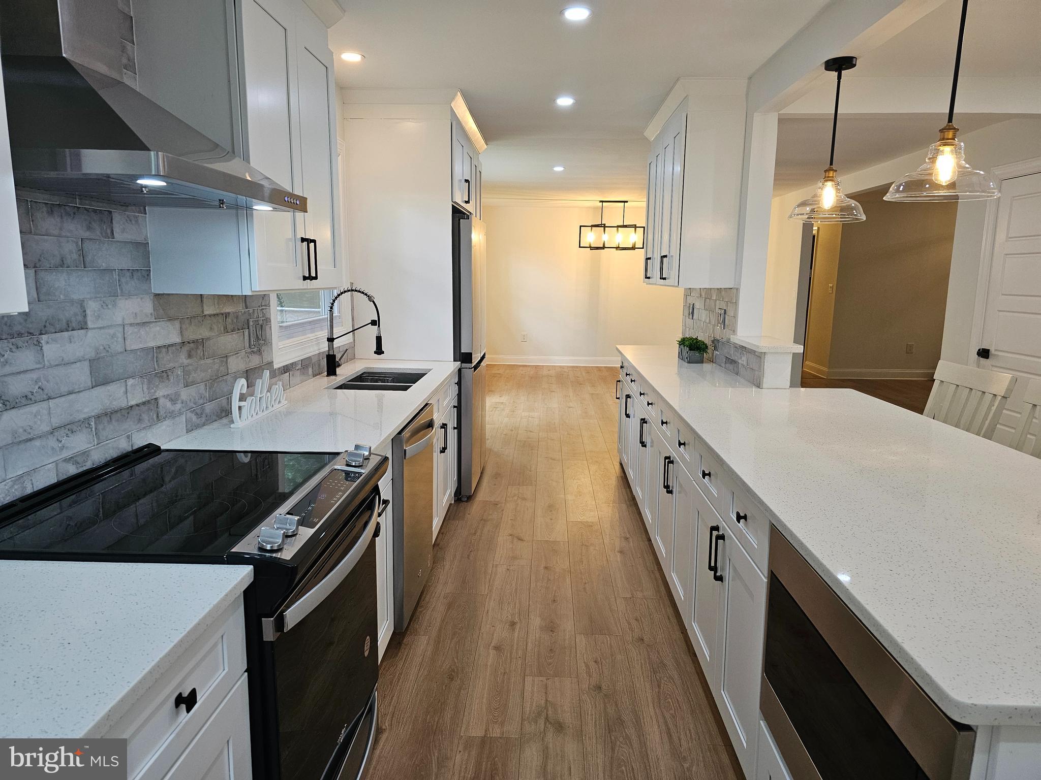 STONEHOUSE WOODED ESTATES - Residential