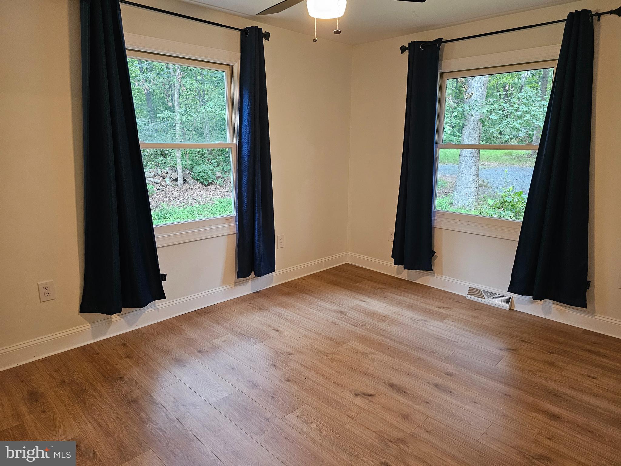 STONEHOUSE WOODED ESTATES - Residential