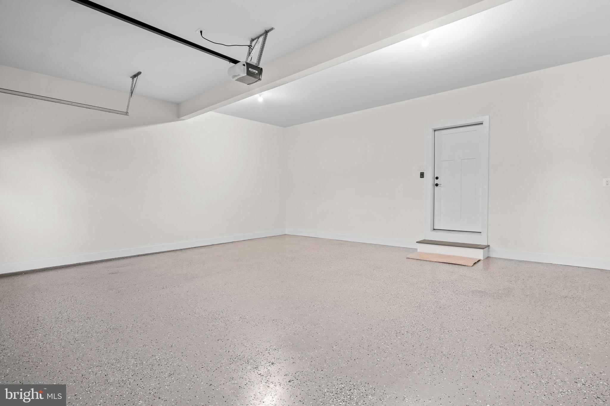 CLIFFTON ON THE POTOMAC - Residential