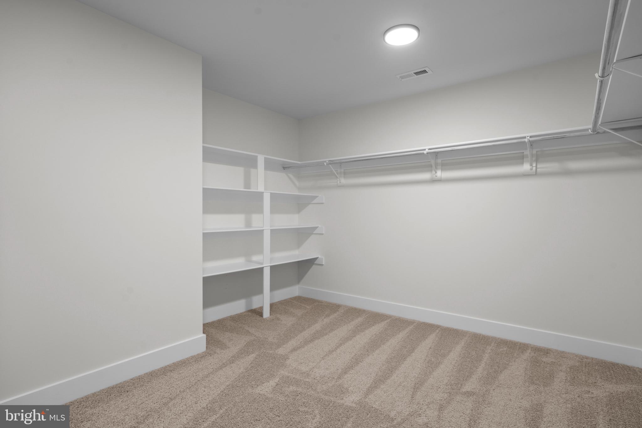 CLIFFTON ON THE POTOMAC - Residential