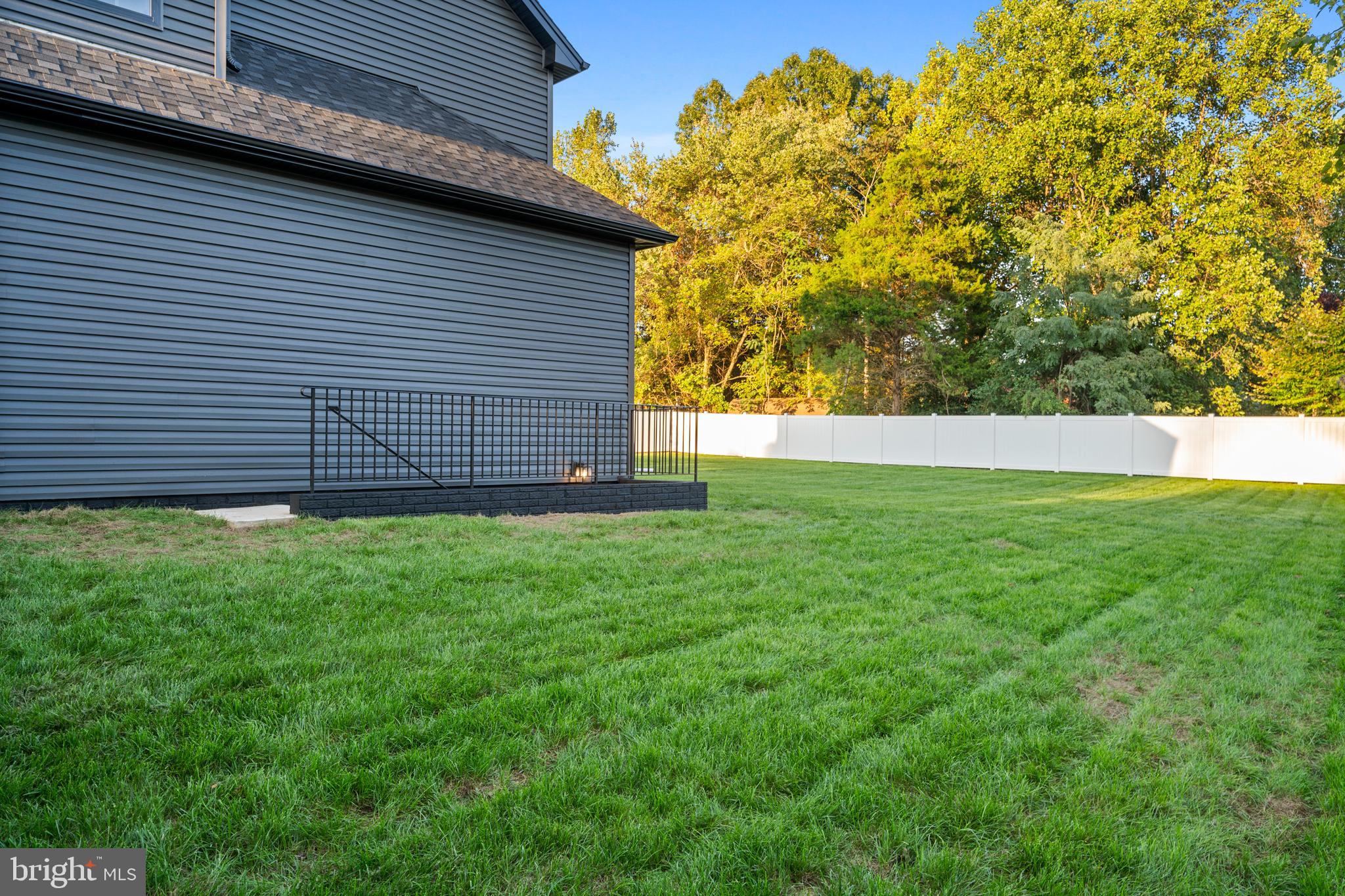 CLIFFTON ON THE POTOMAC - Residential