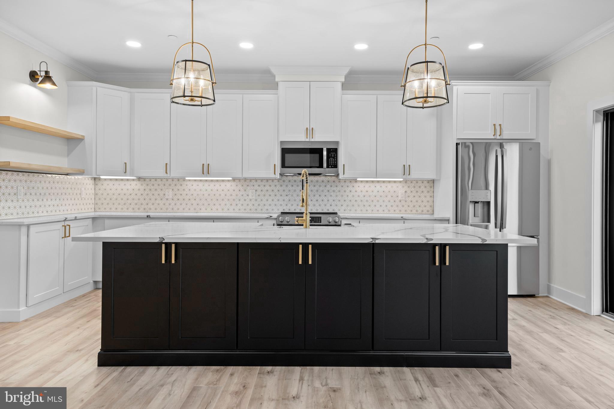 CLIFFTON ON THE POTOMAC - Residential