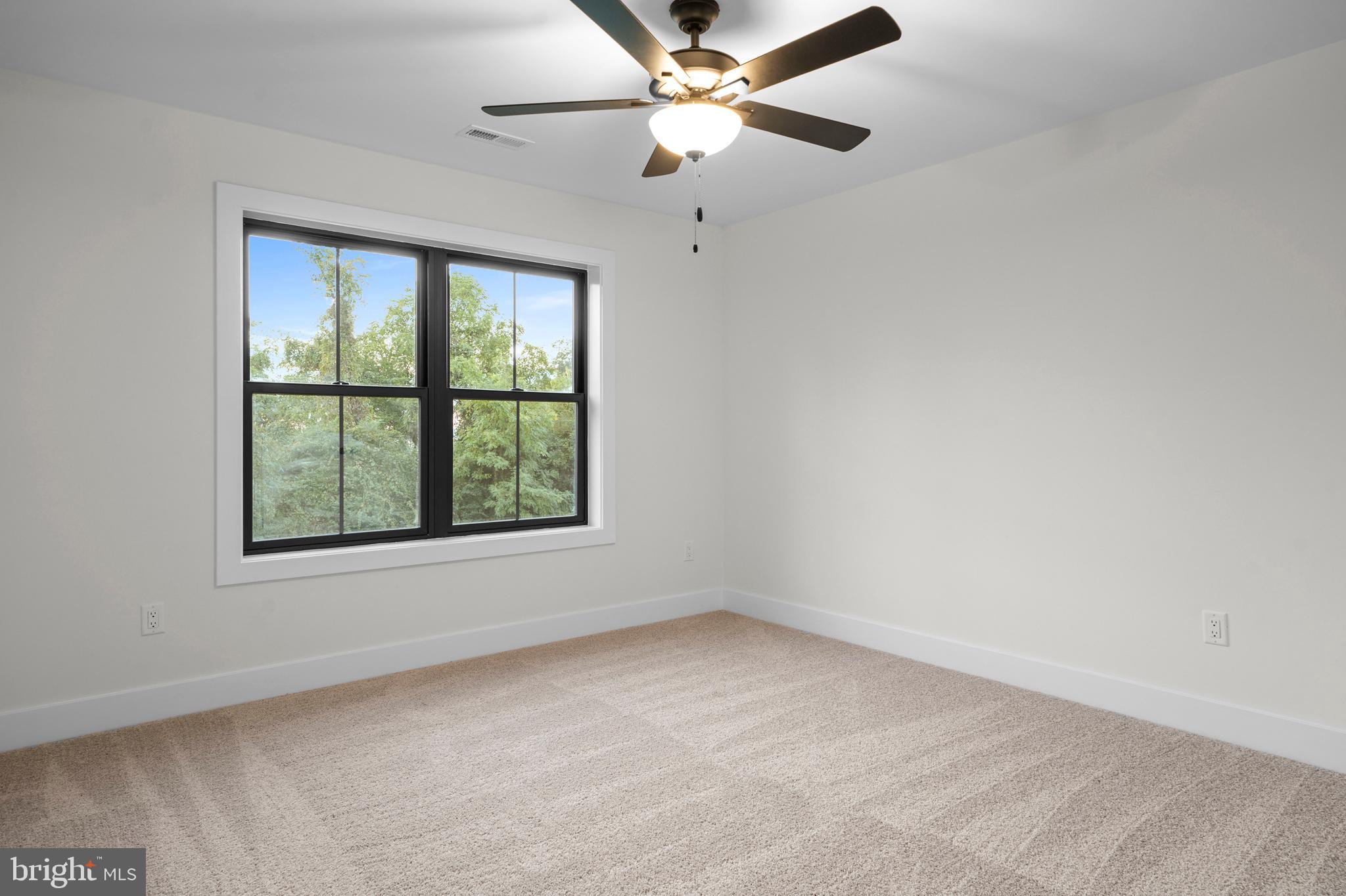 CLIFFTON ON THE POTOMAC - Residential