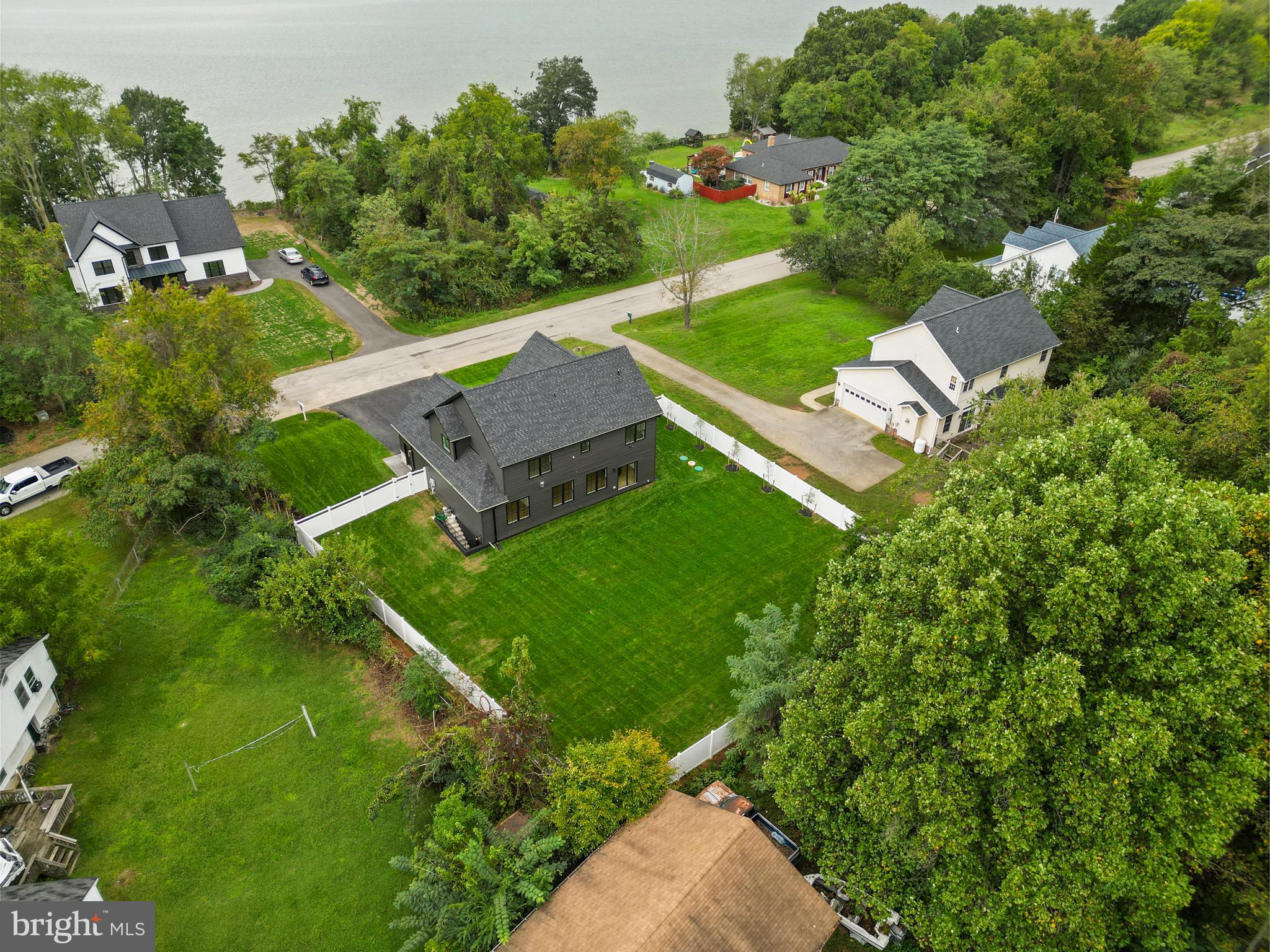 CLIFFTON ON THE POTOMAC - Residential