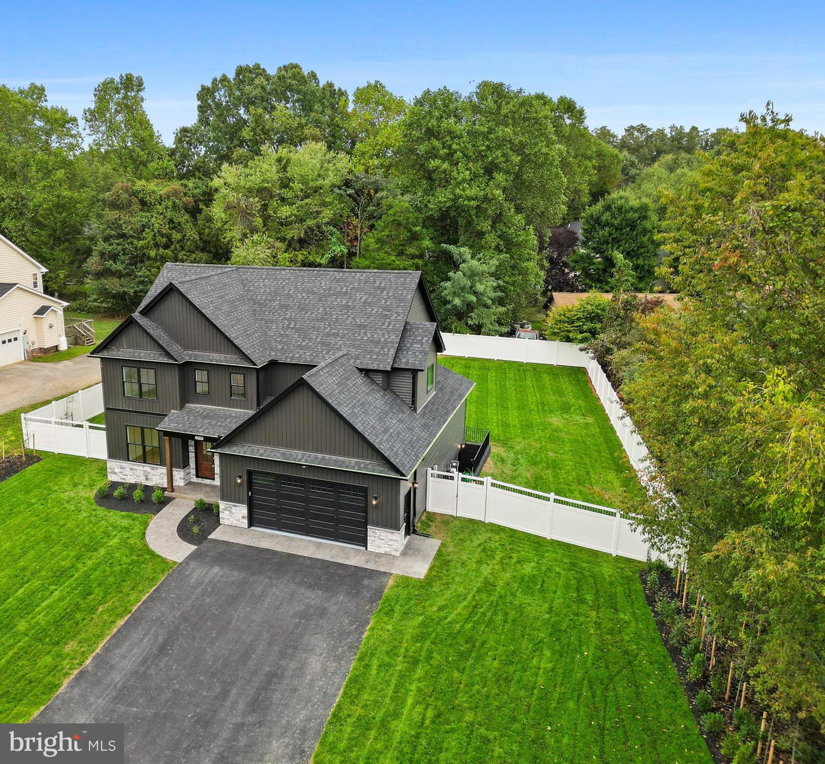 CLIFFTON ON THE POTOMAC - Residential