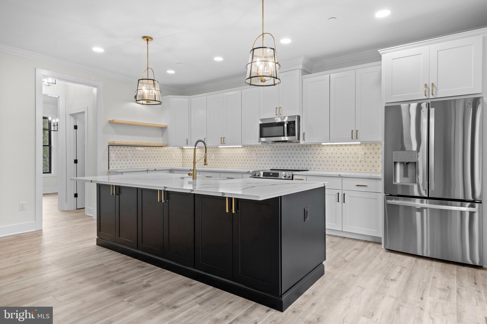 CLIFFTON ON THE POTOMAC - Residential