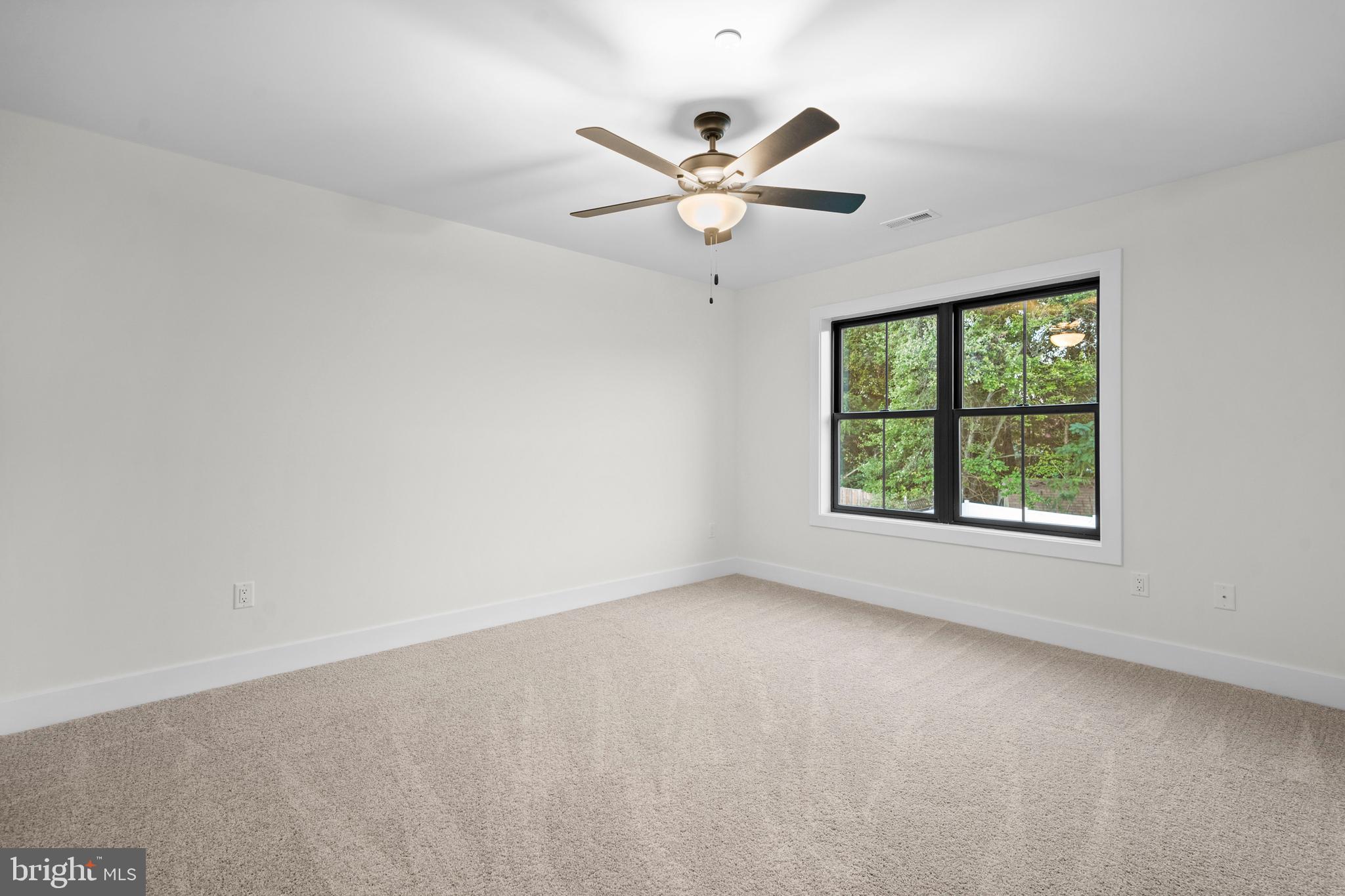 CLIFFTON ON THE POTOMAC - Residential