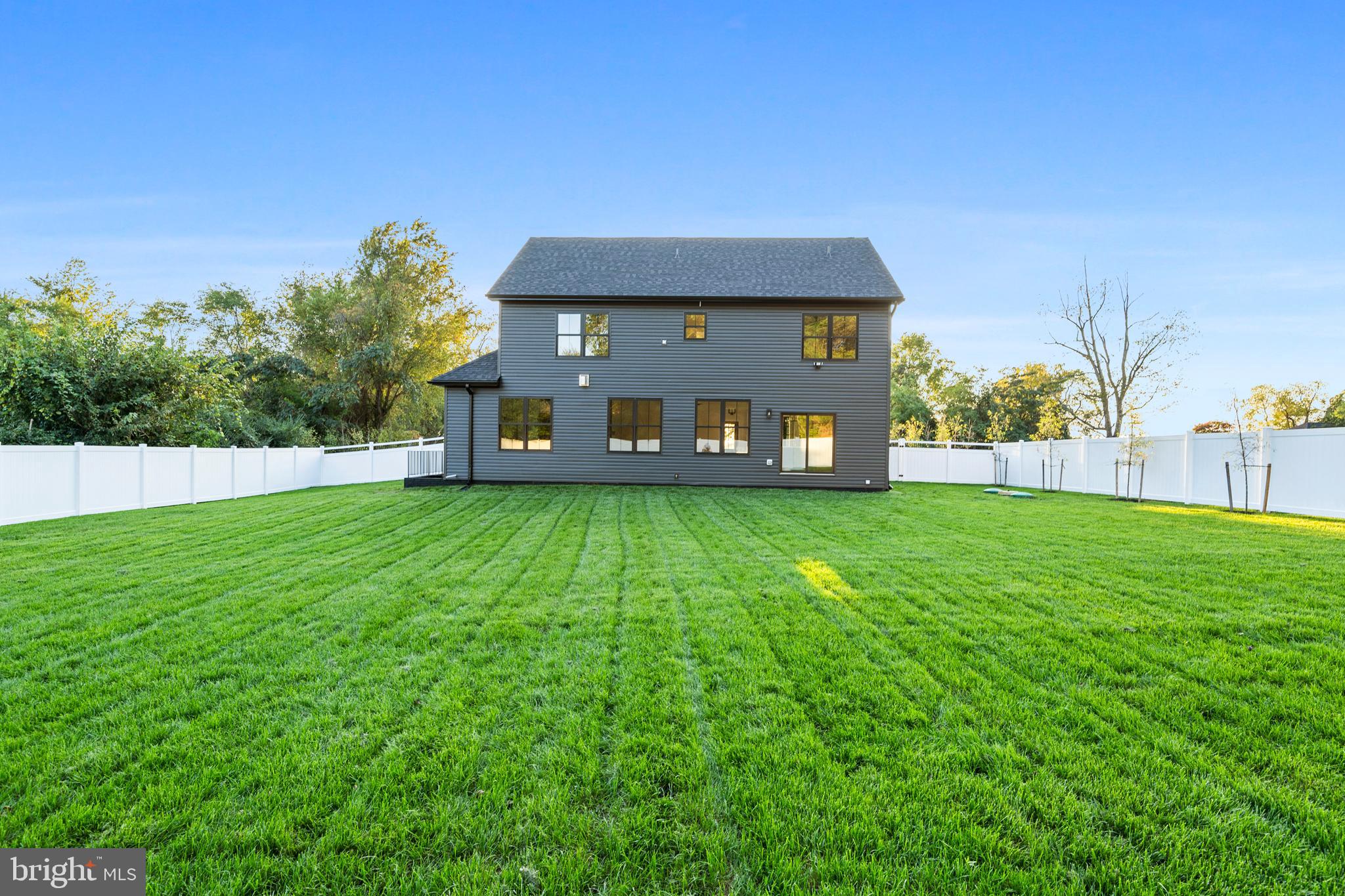 CLIFFTON ON THE POTOMAC - Residential