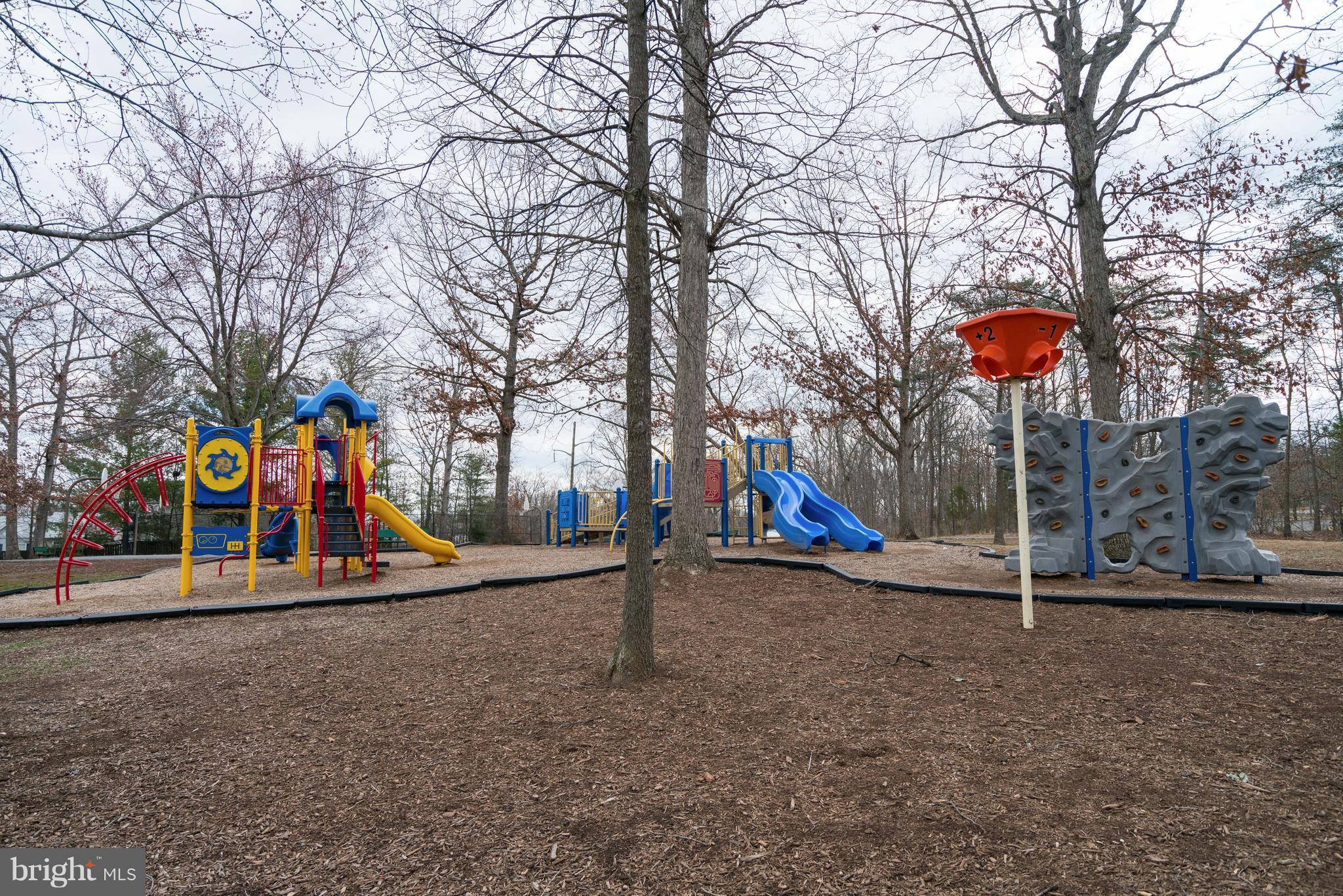 POINT OF WOODS EAST - Residential