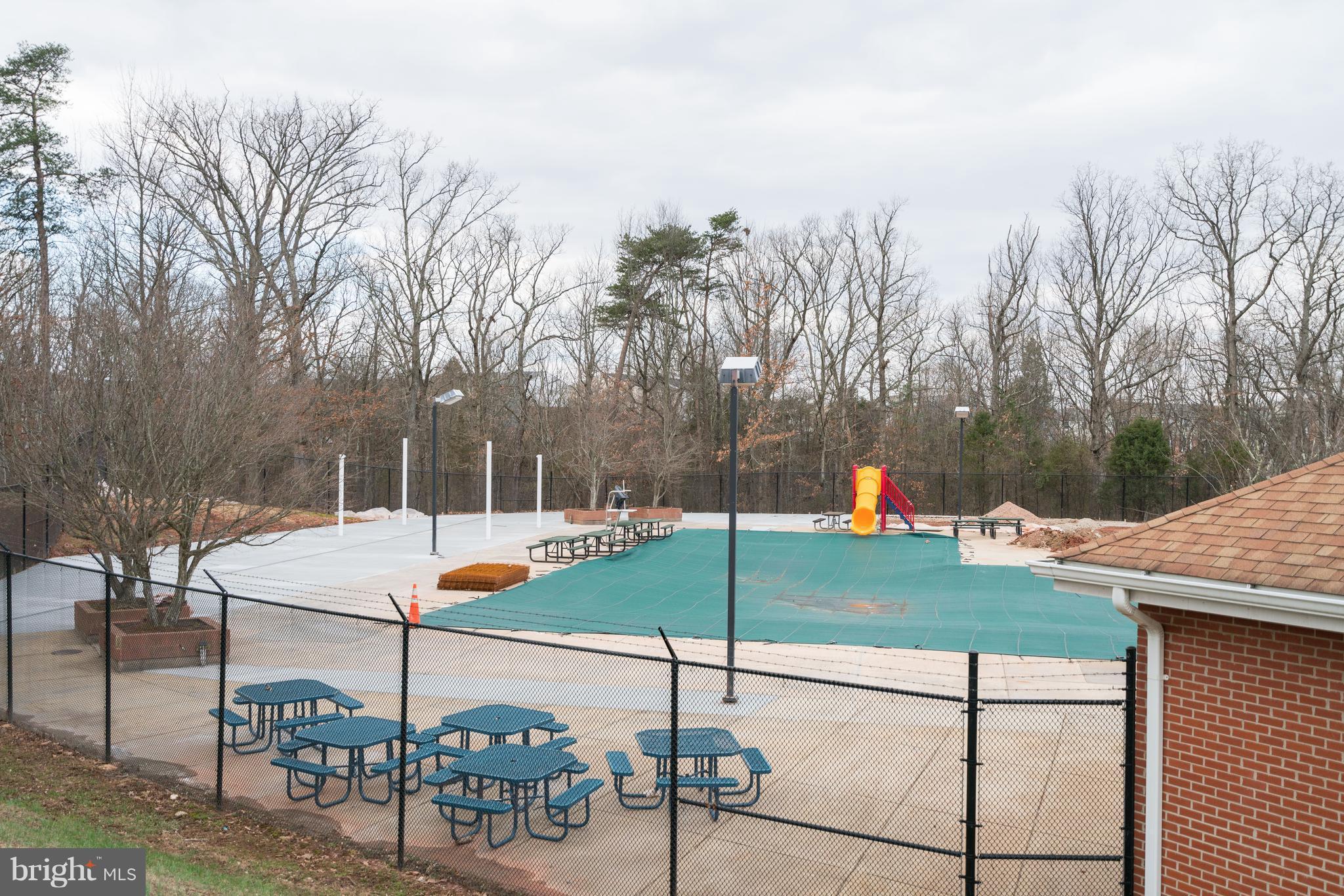 POINT OF WOODS EAST - Residential