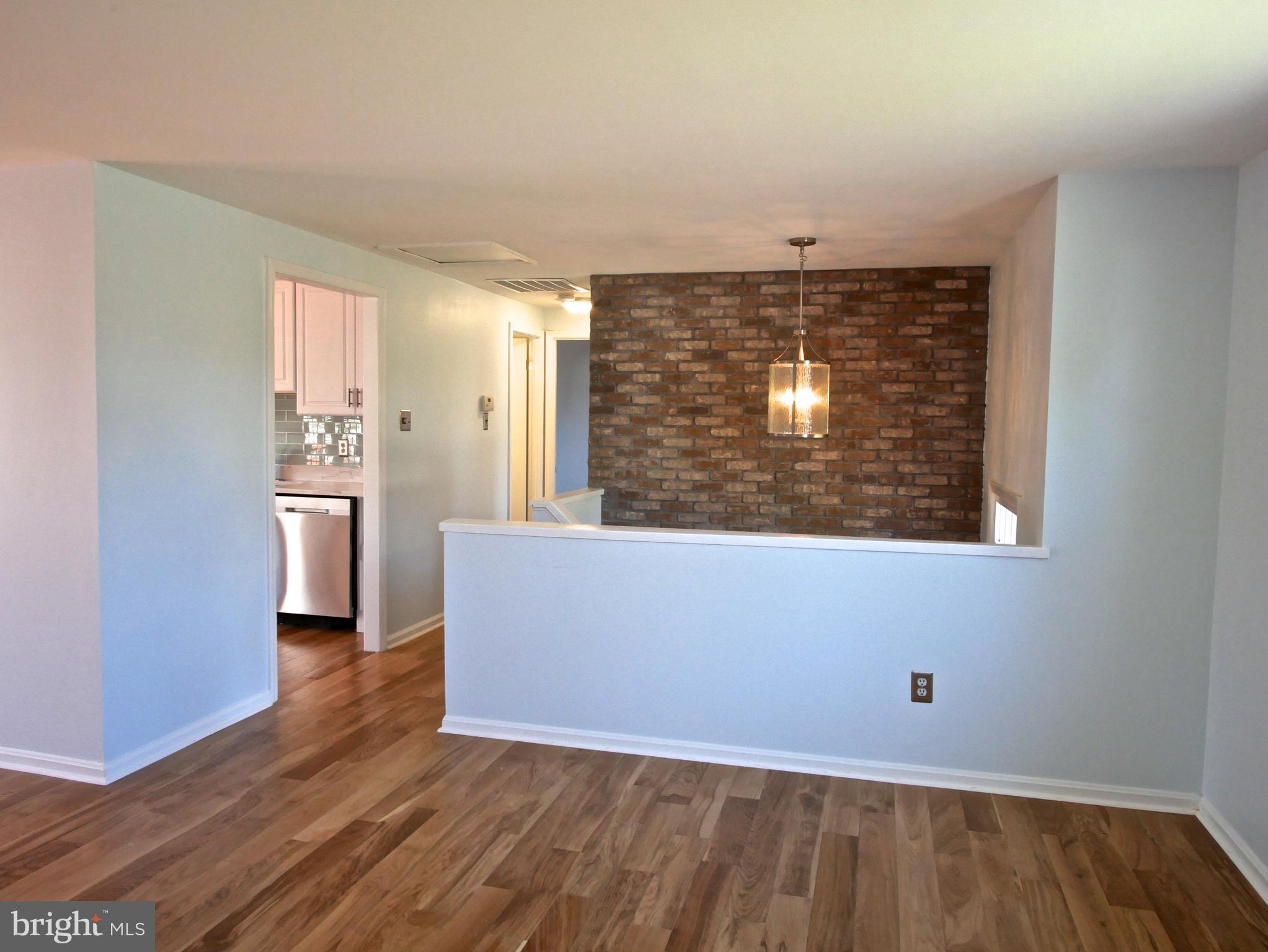 FOX MILL ESTATES - Residential Lease