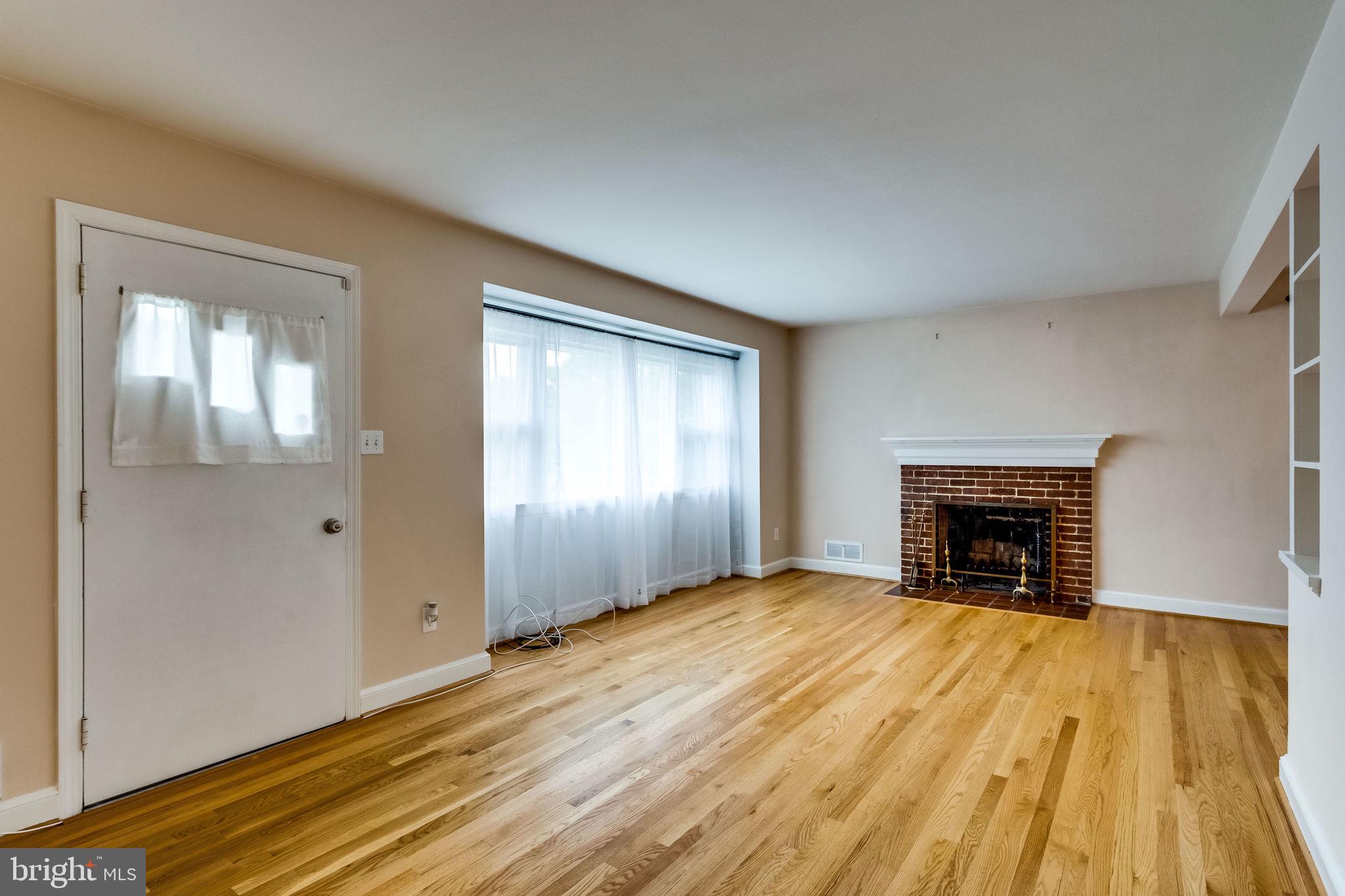 BOULEVARD MANOR - Residential Lease