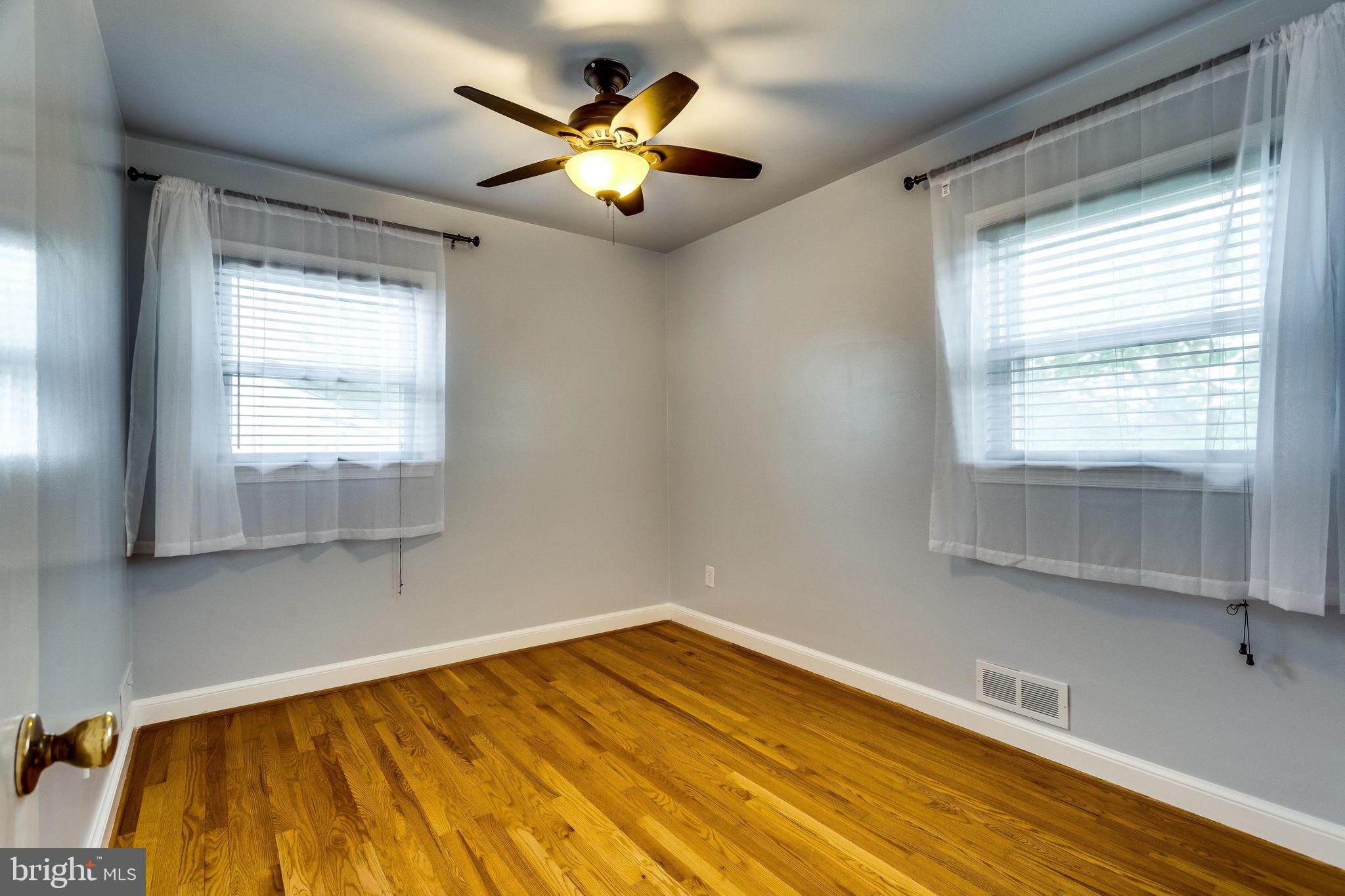 BOULEVARD MANOR - Residential Lease