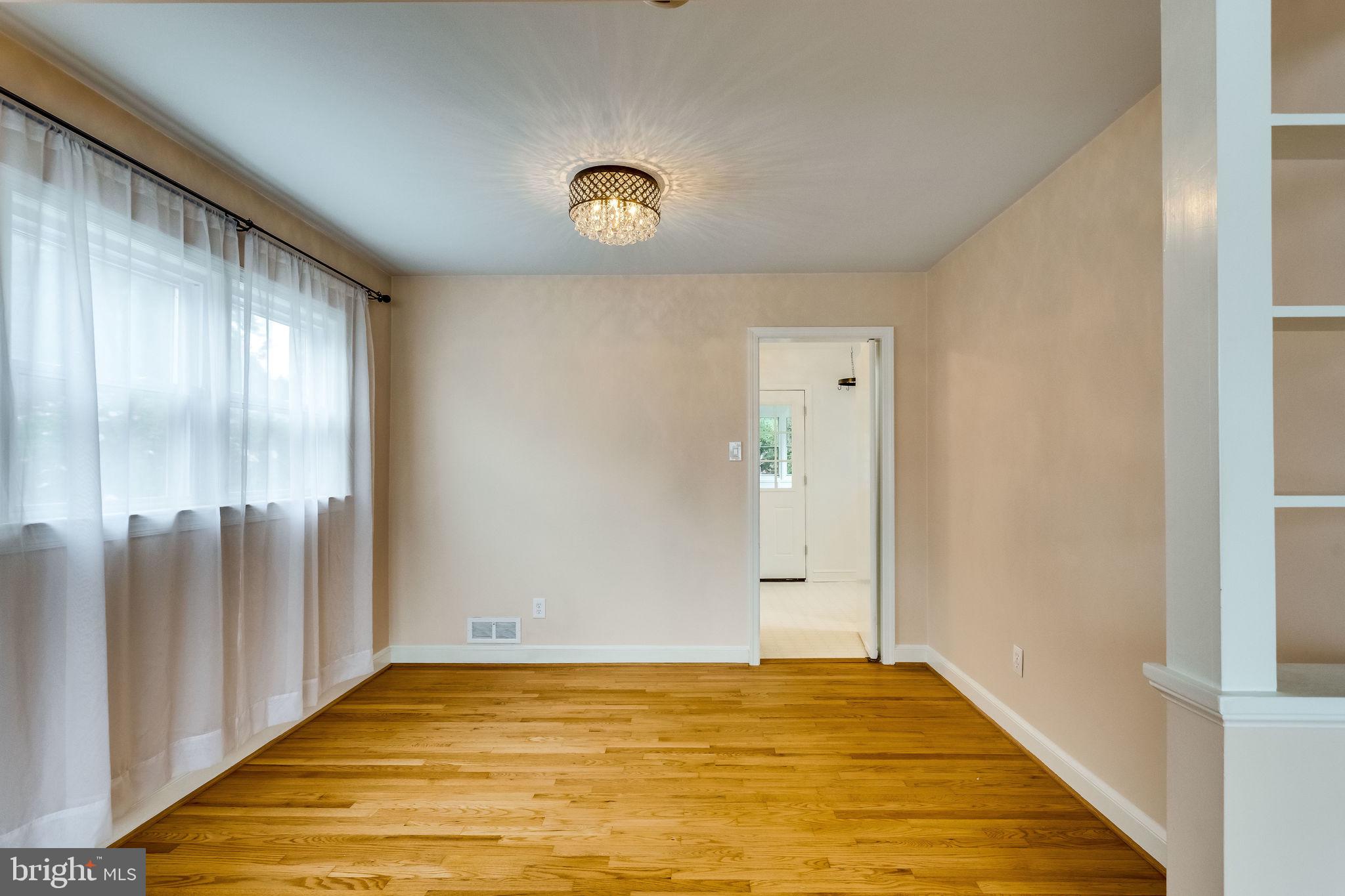 BOULEVARD MANOR - Residential Lease