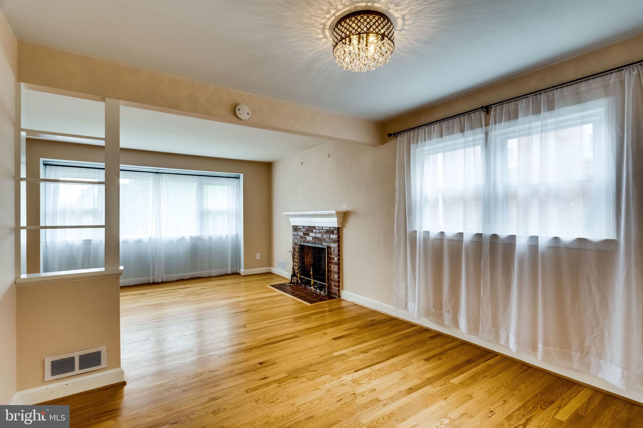 BOULEVARD MANOR - Residential Lease