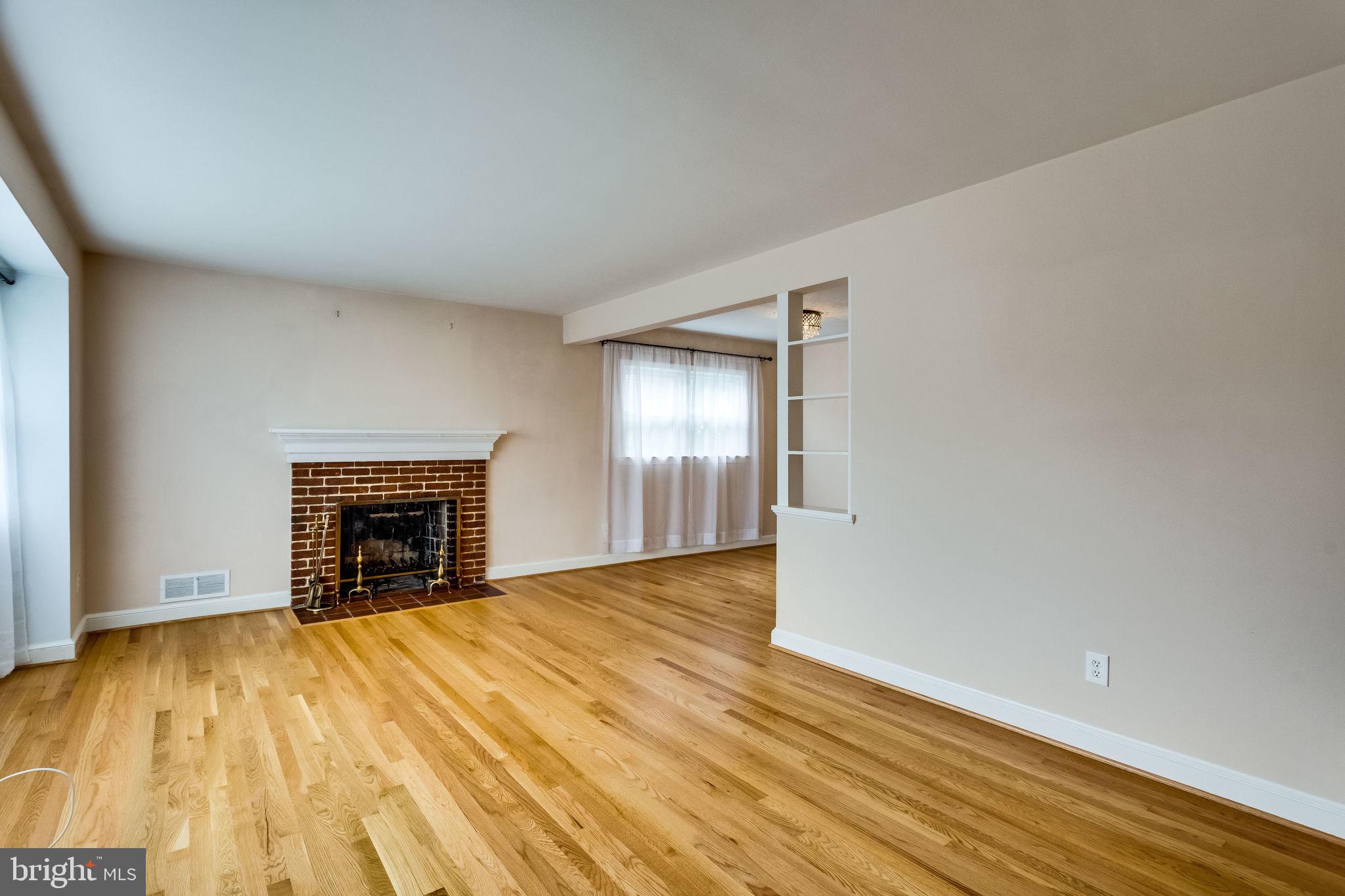 BOULEVARD MANOR - Residential Lease