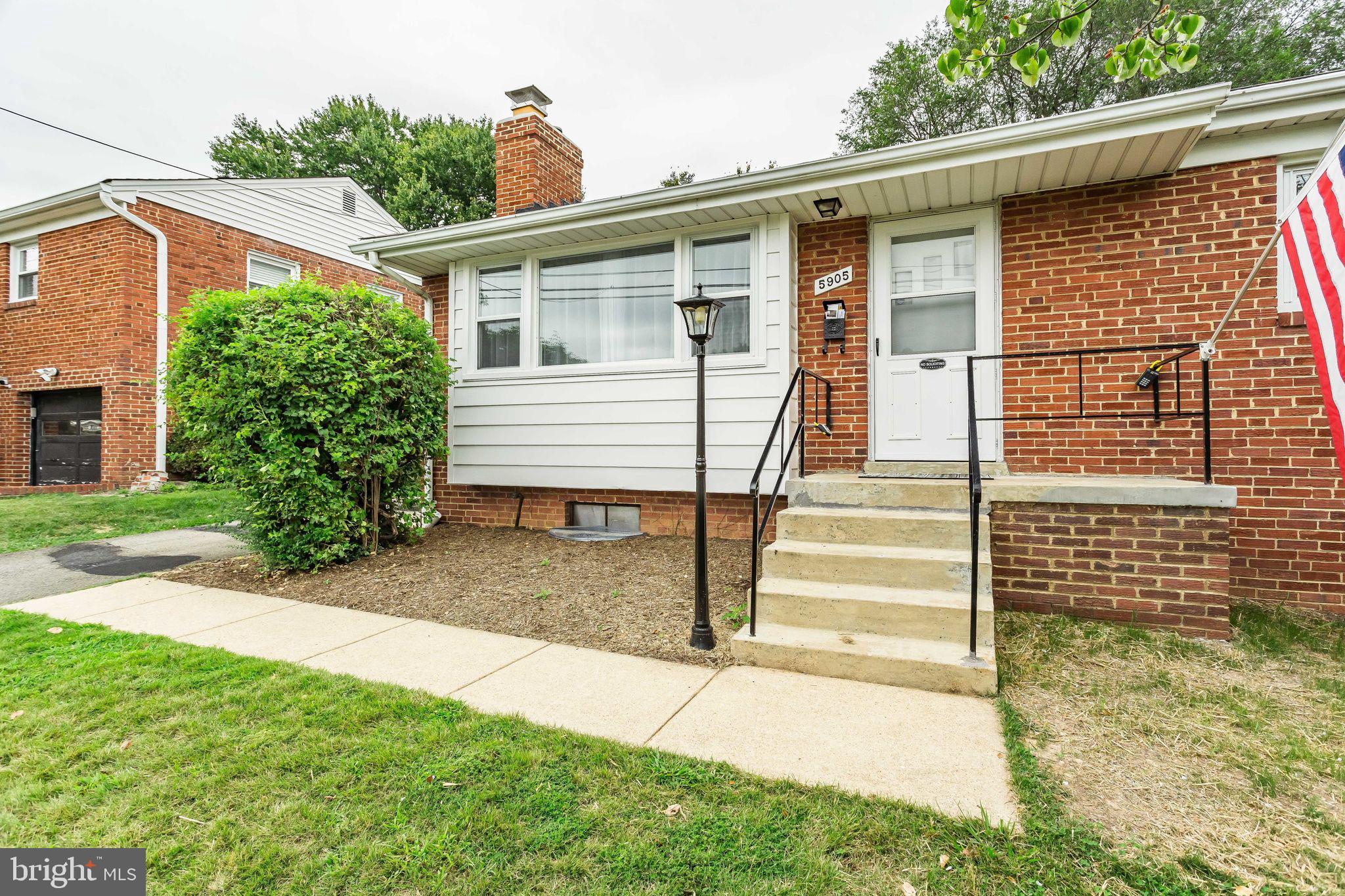 BOULEVARD MANOR - Residential Lease