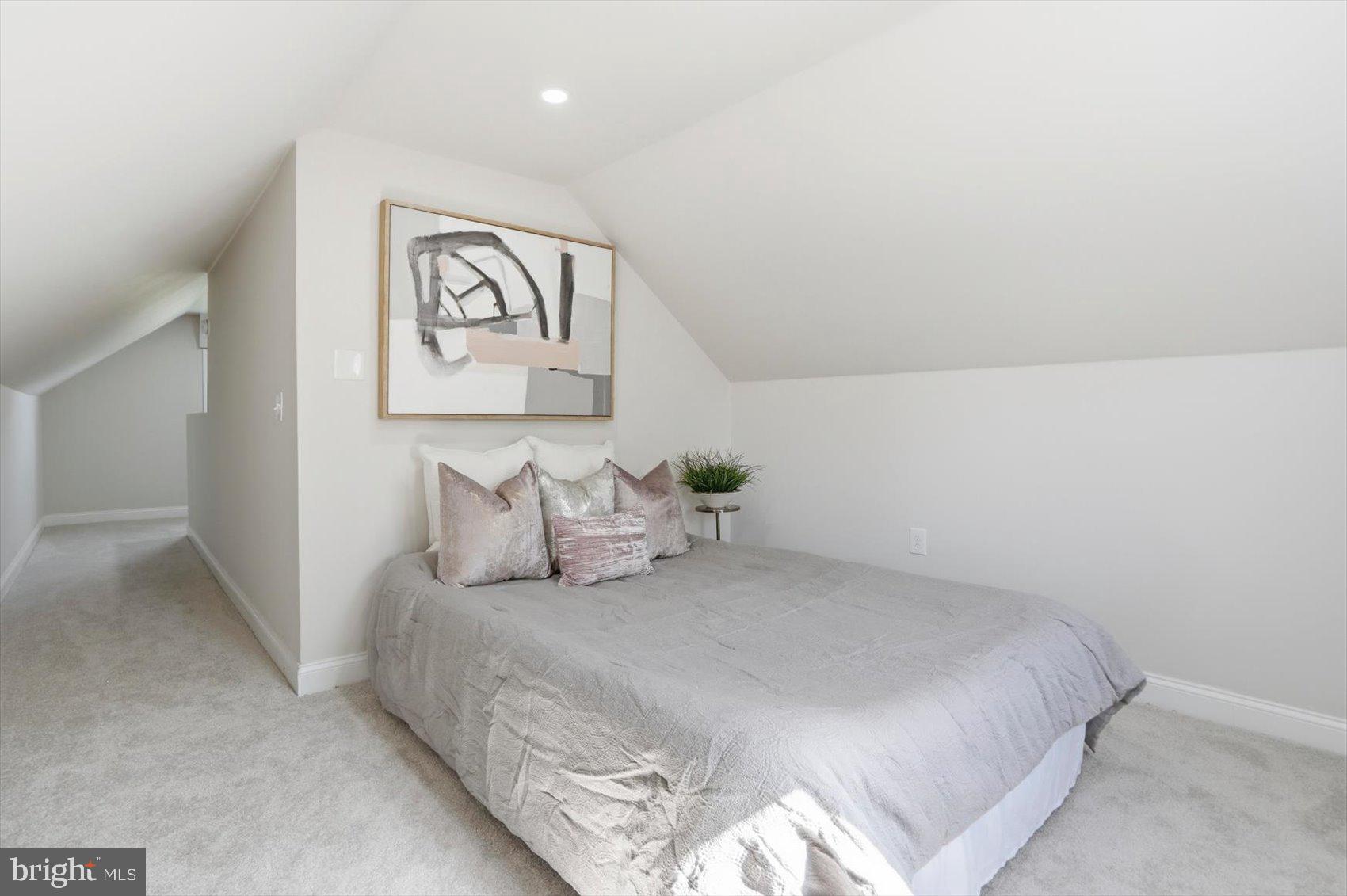 PERRY HALL - Residential