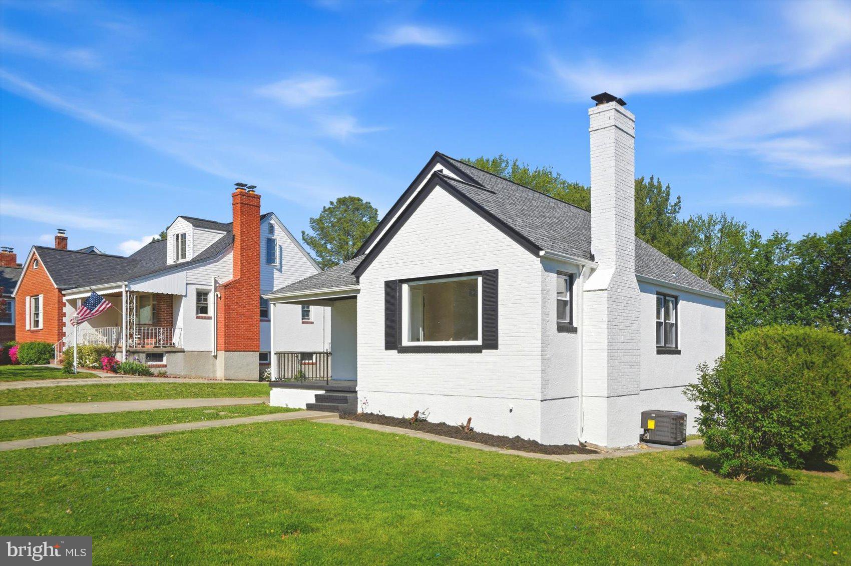 PERRY HALL - Residential