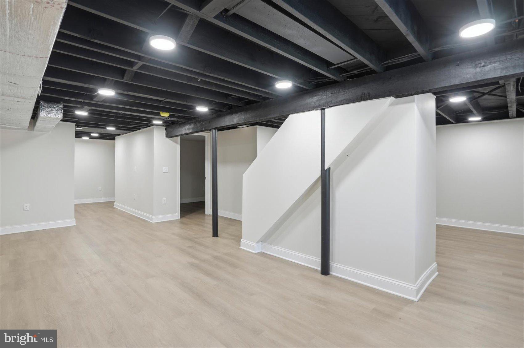 PERRY HALL - Residential