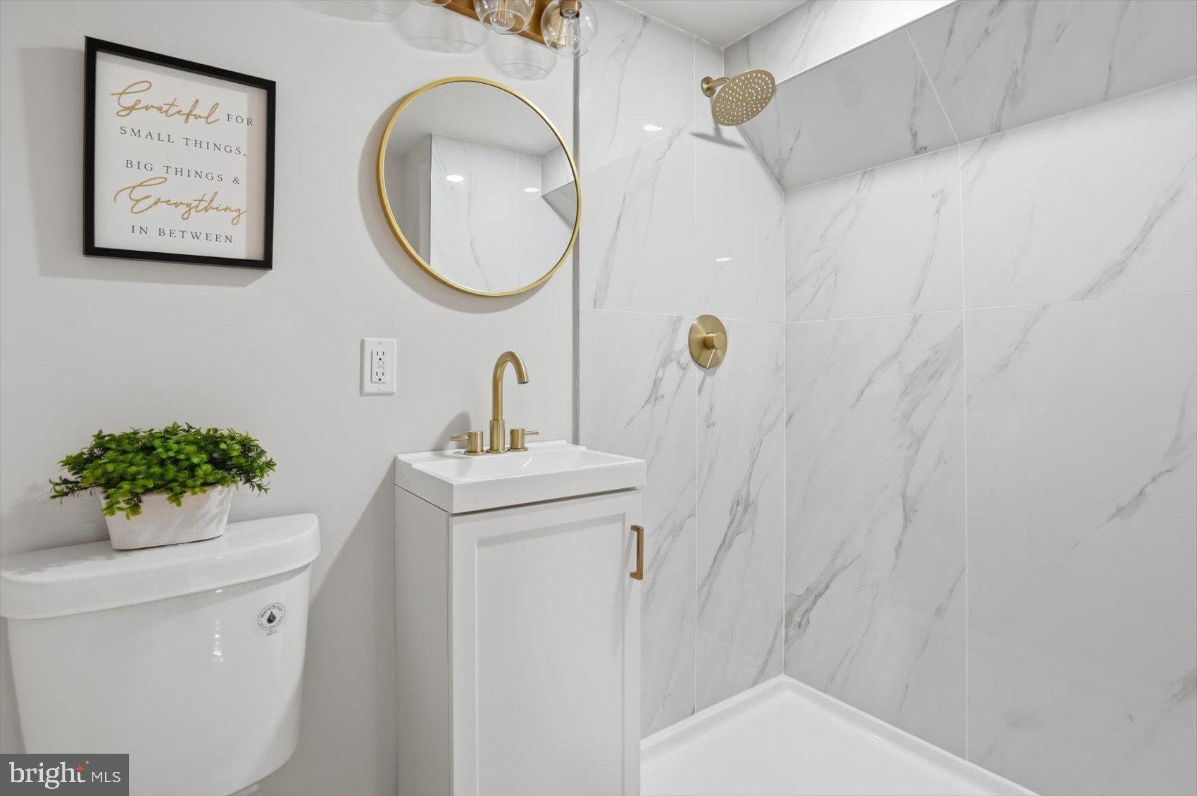 PERRY HALL - Residential